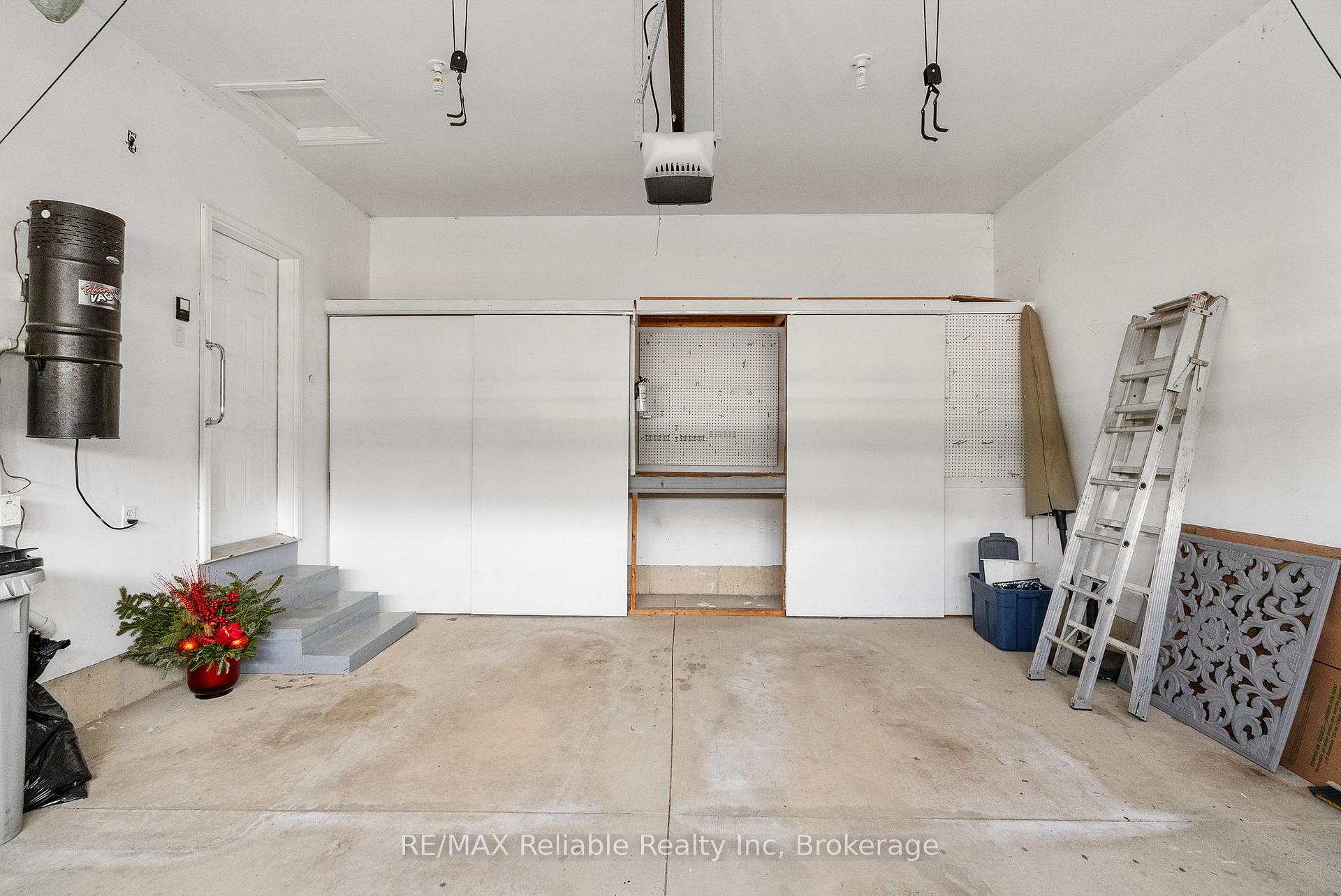 Photo 39 of 11 Oakwood Links Lane, South Huron, Stephen — HOMEH
