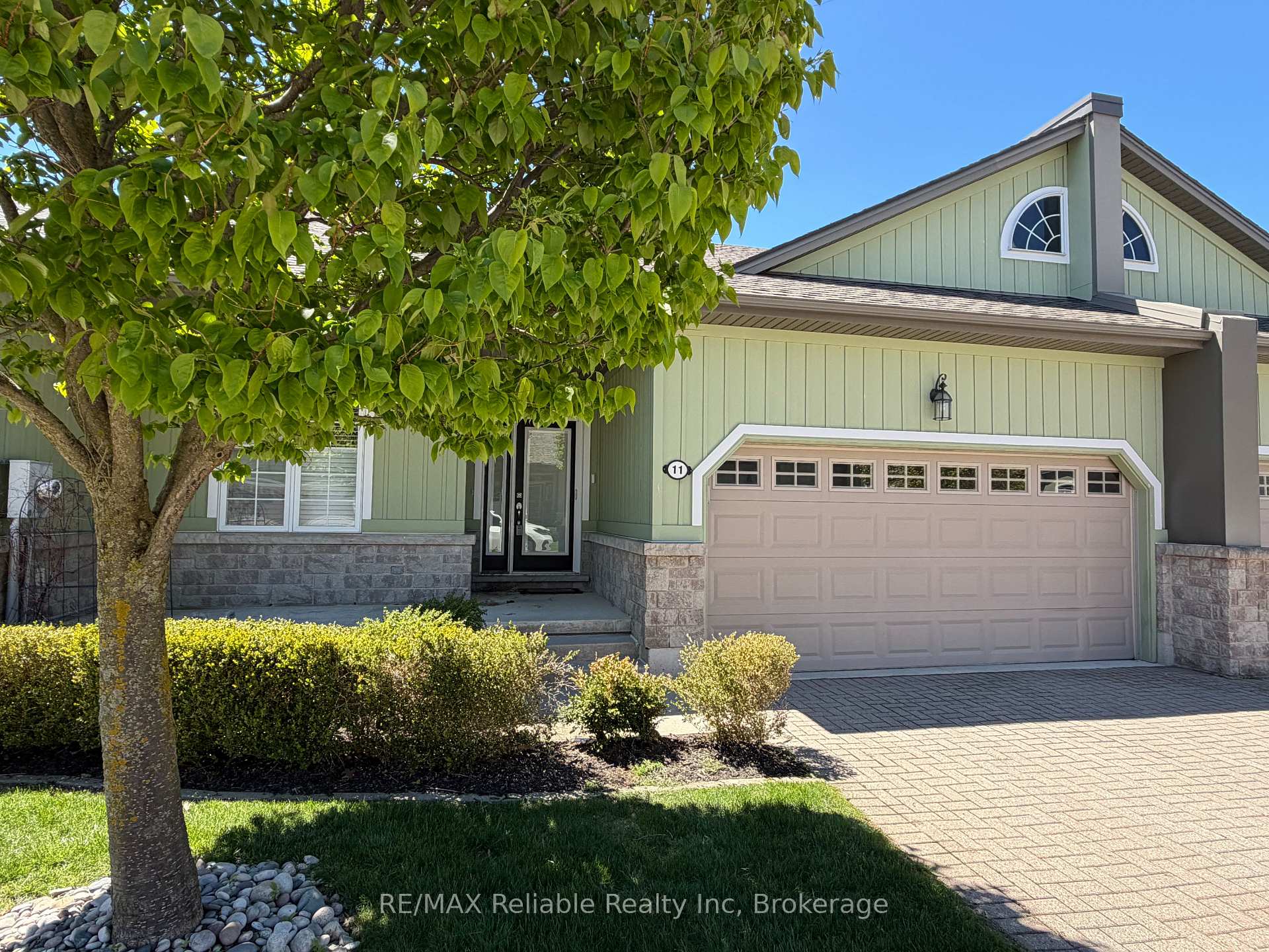 Photo 40 of 11 Oakwood Links Lane, South Huron, Stephen — HOMEH