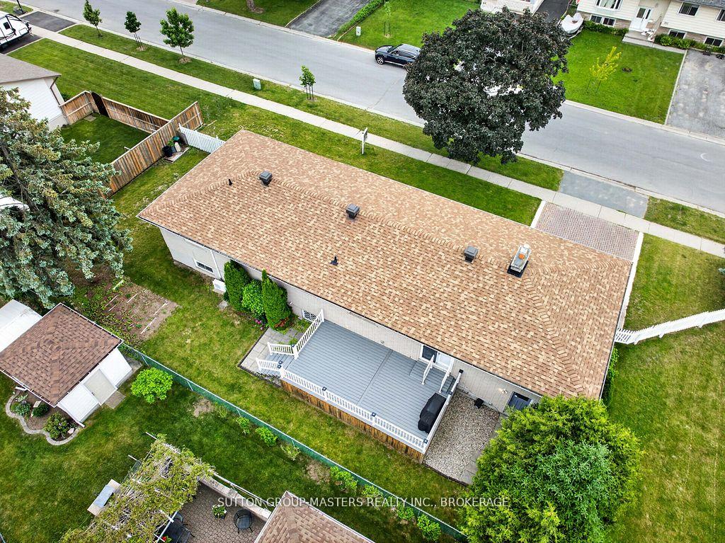 Photo 4 of 259 Inverness Crescent, Kingston, West of Sir John A. Blvd — HOMEH