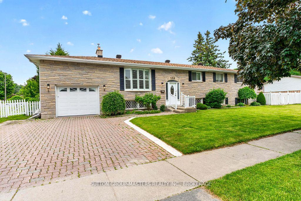 Photo 5 of 259 Inverness Crescent, Kingston, West of Sir John A. Blvd — HOMEH