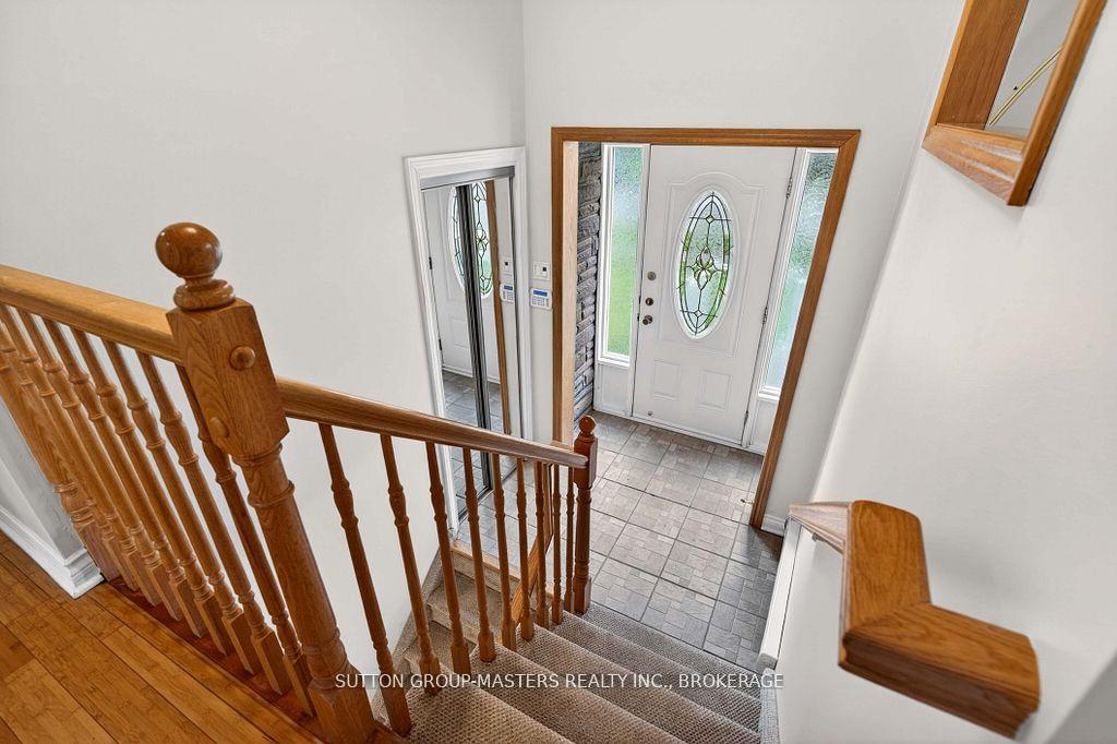Photo 8 of 259 Inverness Crescent, Kingston, West of Sir John A. Blvd — HOMEH