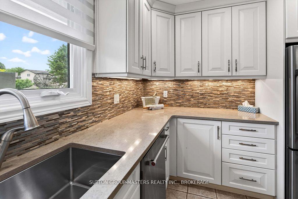 Photo 17 of 259 Inverness Crescent, Kingston, West of Sir John A. Blvd — HOMEH