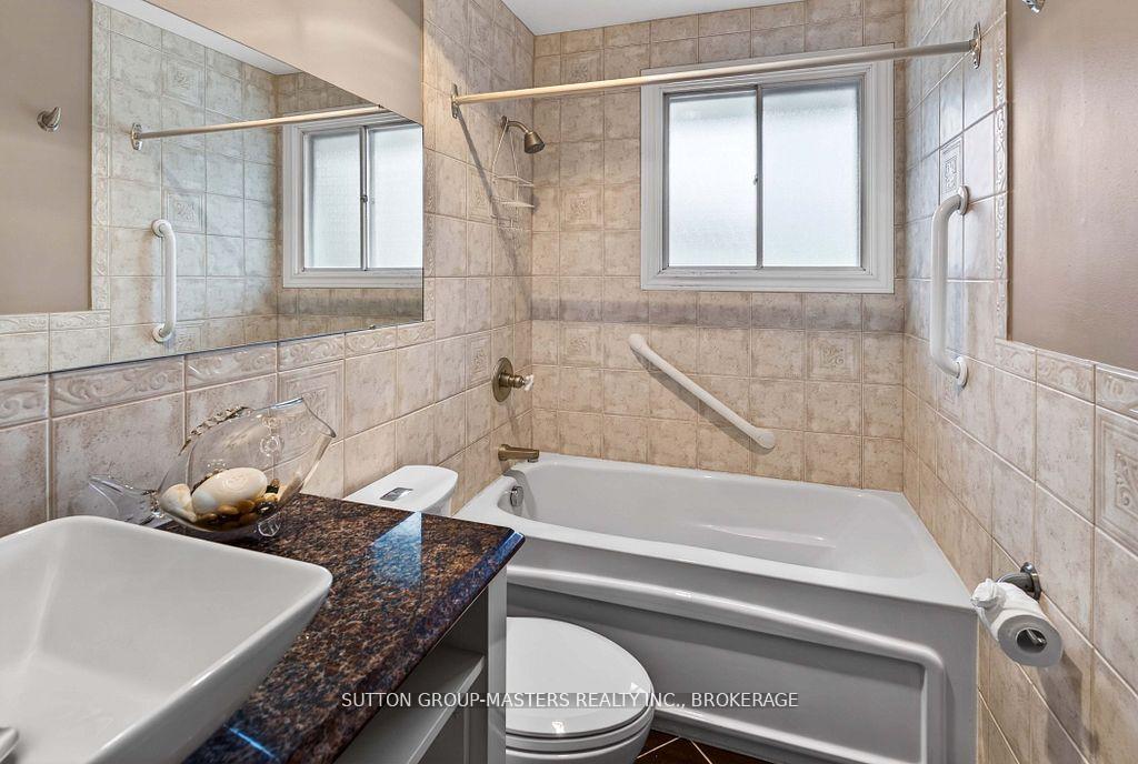 Photo 34 of 259 Inverness Crescent, Kingston, West of Sir John A. Blvd — HOMEH
