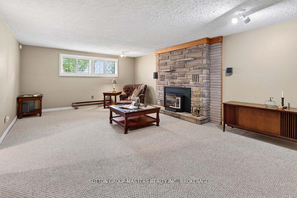 Photo 37 of 259 Inverness Crescent, Kingston, West of Sir John A. Blvd — HOMEH