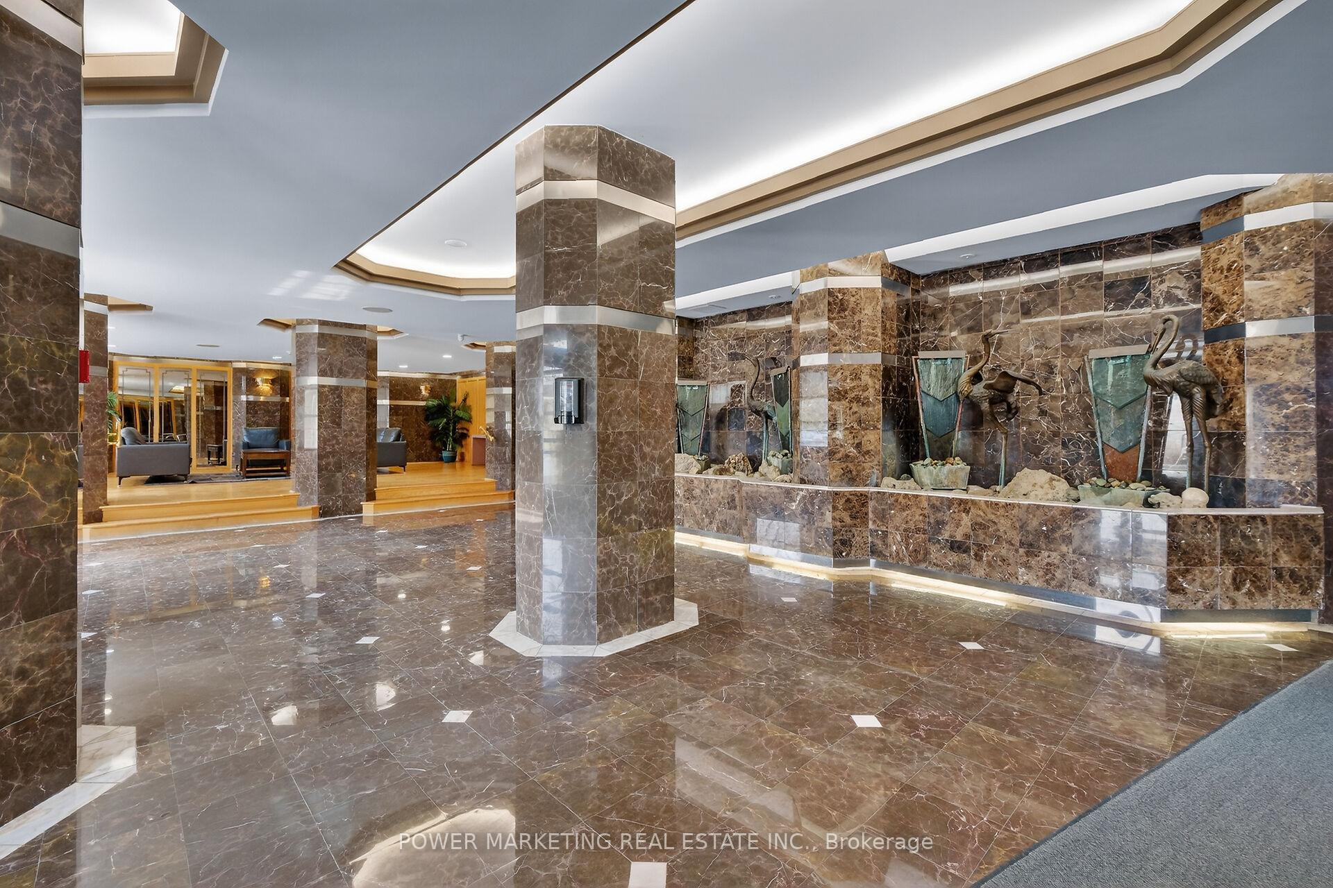 Photo 5 of Unit 1204, 2760 Carousel Crescent, Ottawa, Emerald Woods/Sawmill Creek — HOMEH