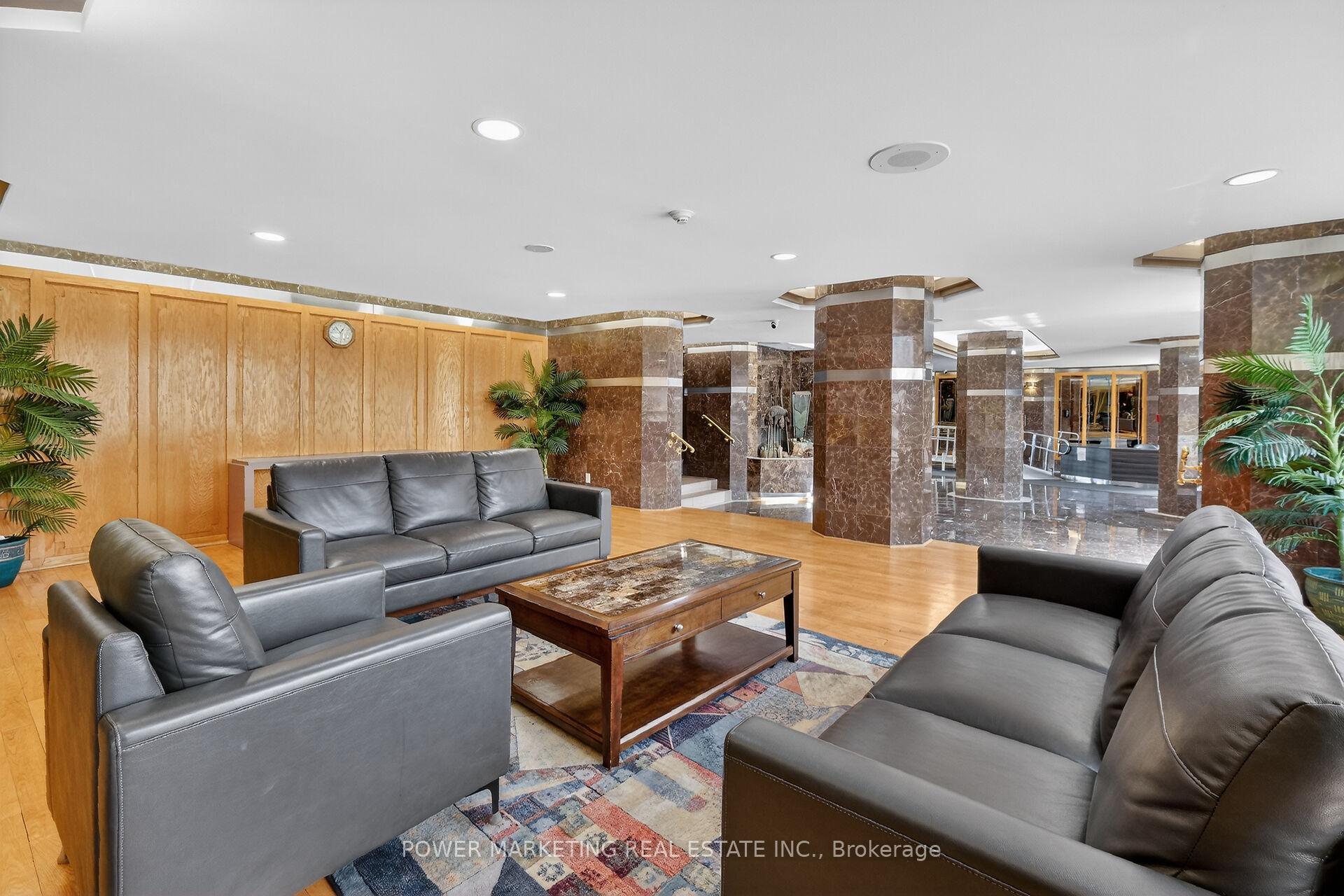 Photo 7 of Unit 1204, 2760 Carousel Crescent, Ottawa, Emerald Woods/Sawmill Creek — HOMEH