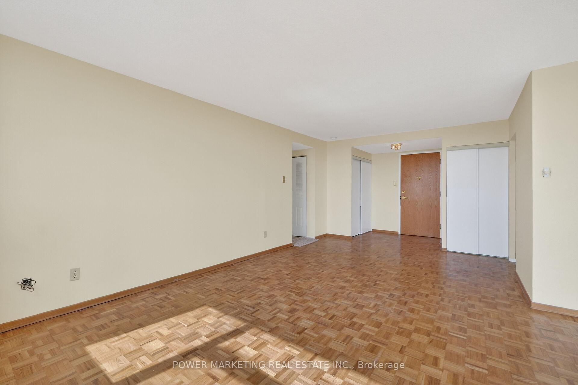 Photo 14 of Unit 1204, 2760 Carousel Crescent, Ottawa, Emerald Woods/Sawmill Creek — HOMEH
