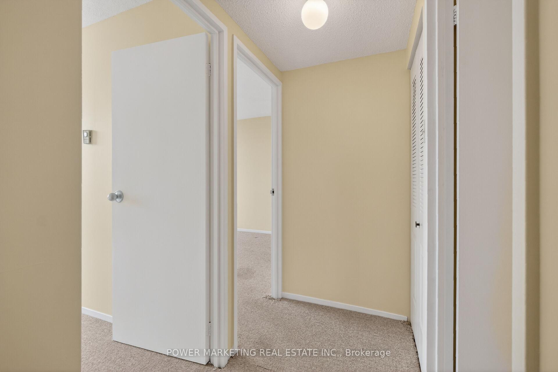 Photo 23 of Unit 1204, 2760 Carousel Crescent, Ottawa, Emerald Woods/Sawmill Creek — HOMEH
