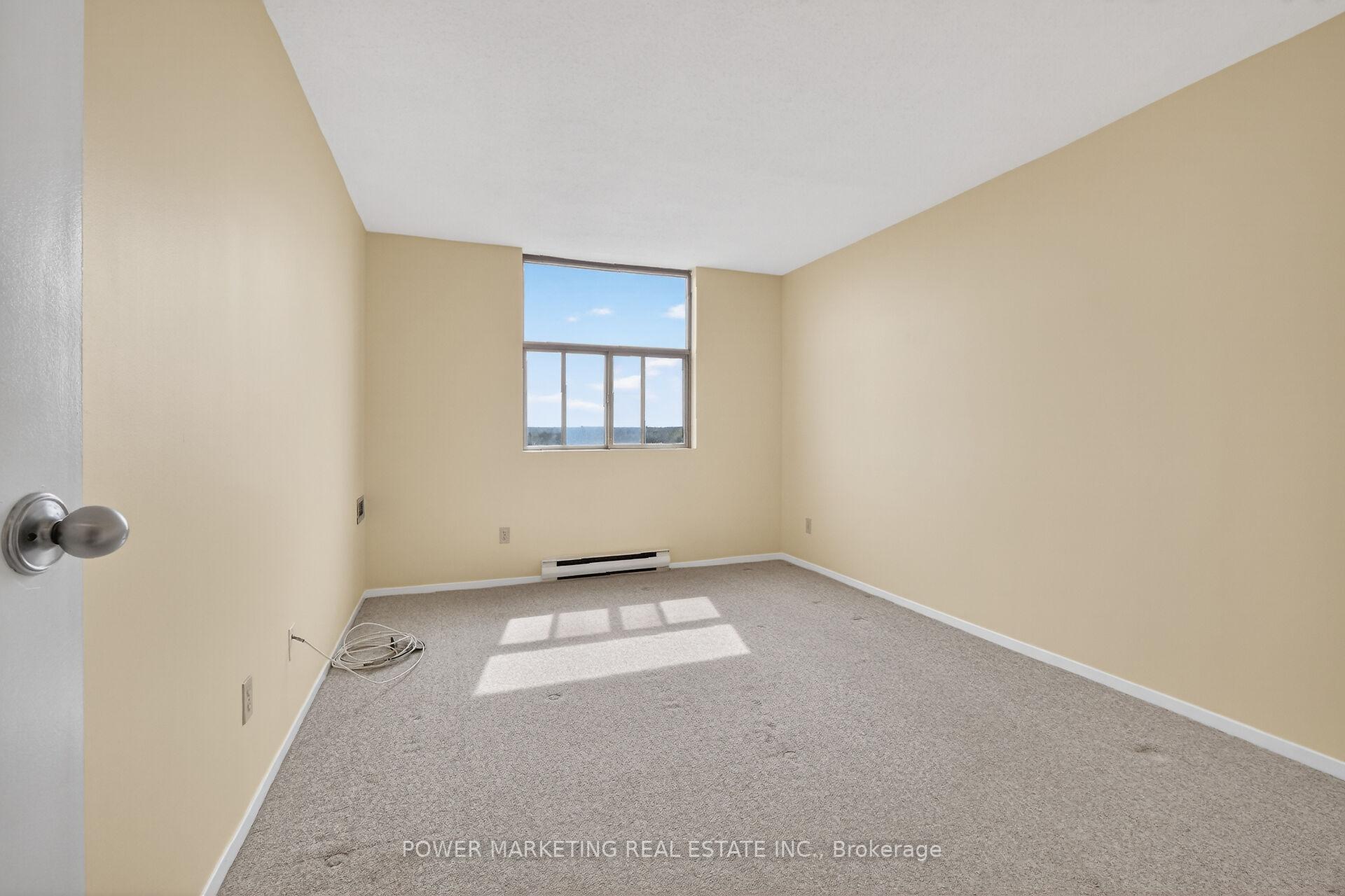 Photo 27 of Unit 1204, 2760 Carousel Crescent, Ottawa, Emerald Woods/Sawmill Creek — HOMEH