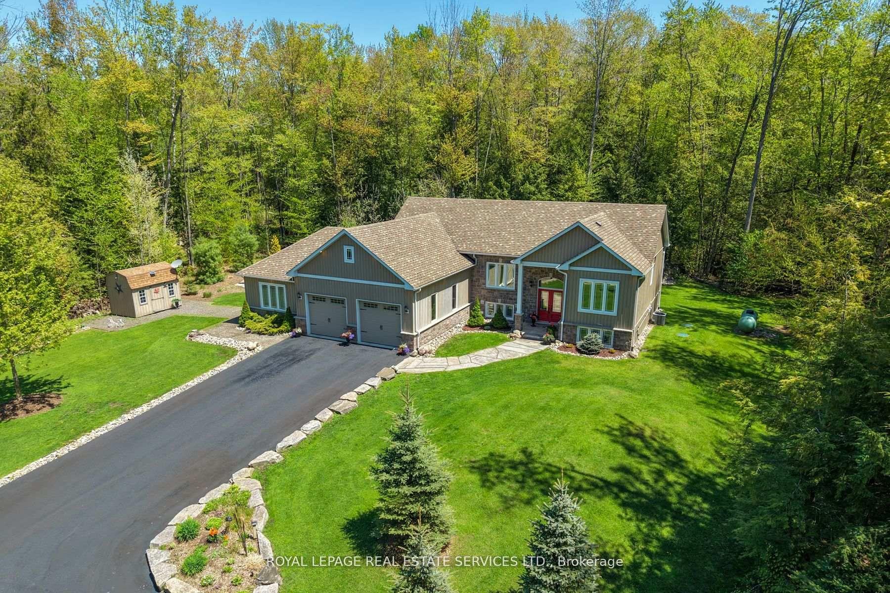 Photo 1 of 1045 Tower Crescent, Gravenhurst, Morrison — HOMEH
