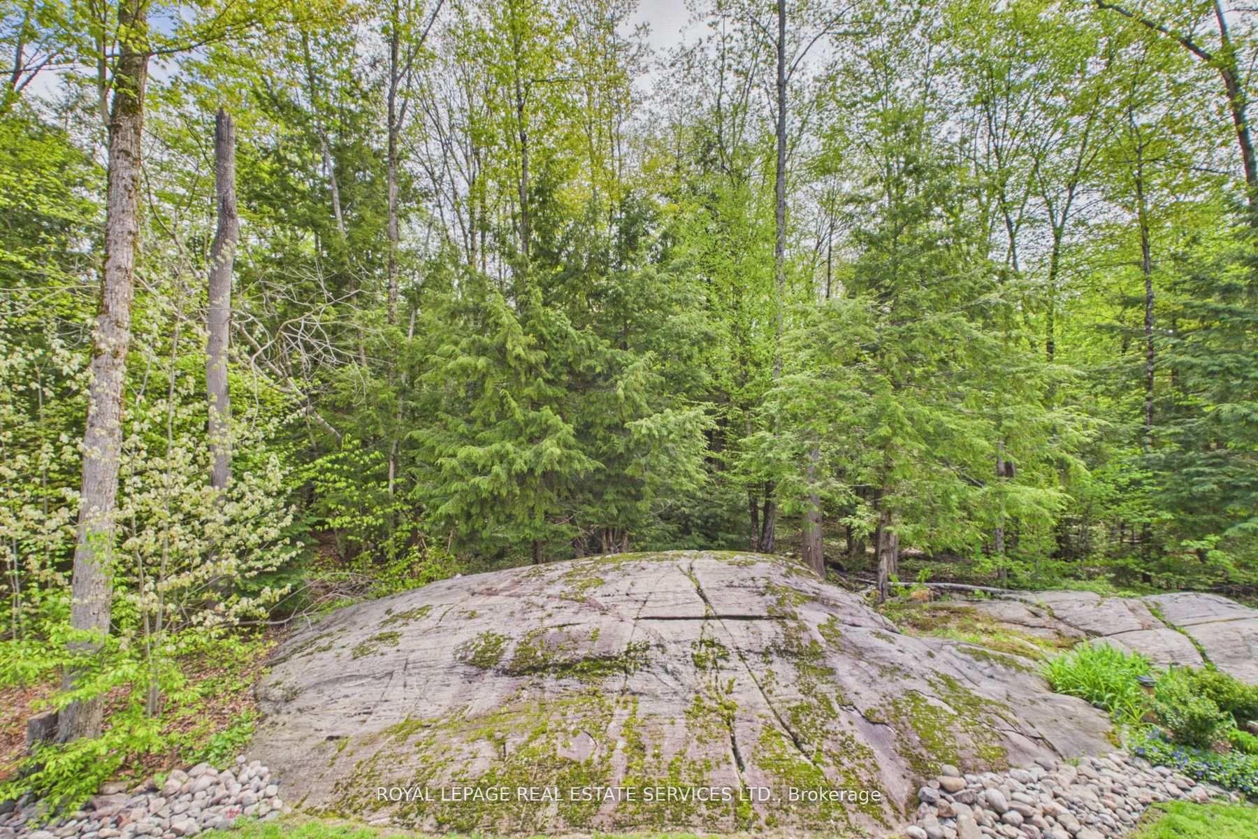 Photo 25 of 1045 Tower Crescent, Gravenhurst, Morrison — HOMEH