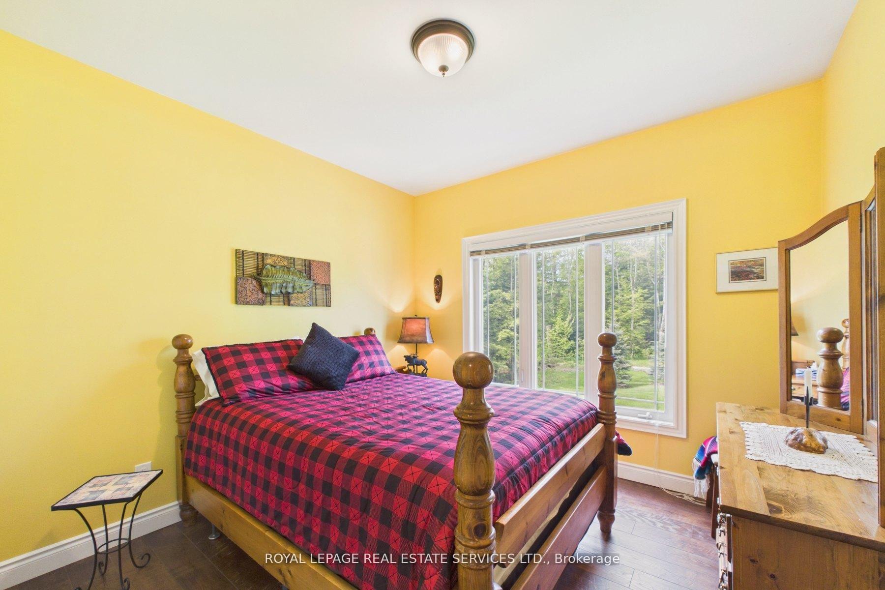 Photo 34 of 1045 Tower Crescent, Gravenhurst, Morrison — HOMEH