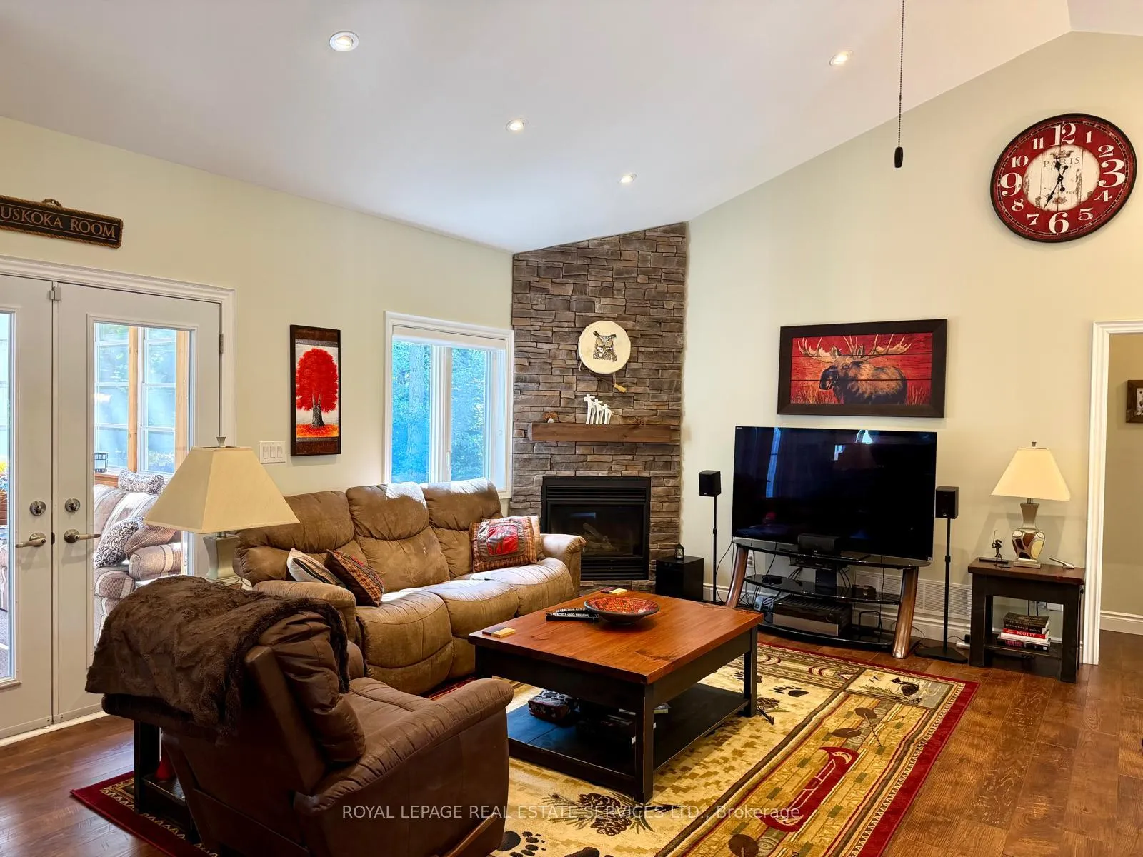 Photo 7 of 1045 Tower Crescent, Gravenhurst, Morrison — HOMEH