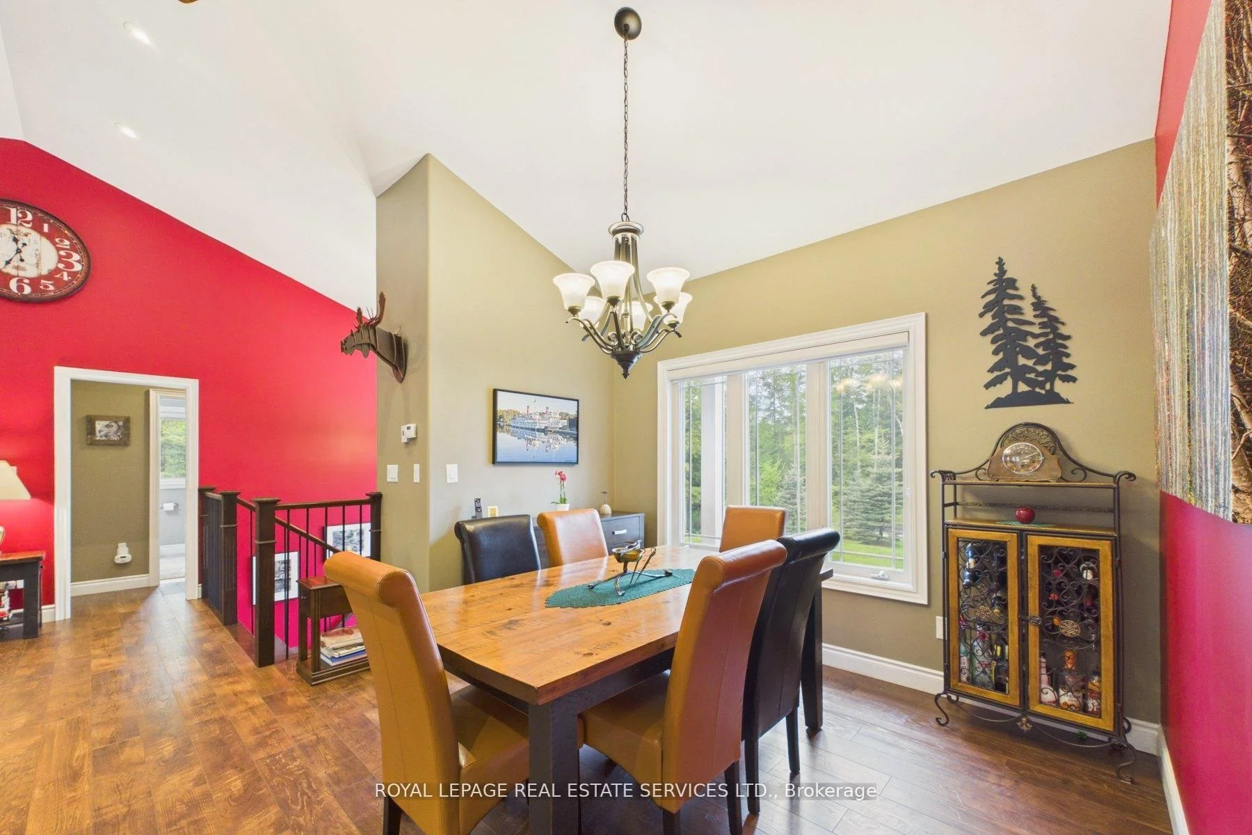 Photo 14 of 1045 Tower Crescent, Gravenhurst, Morrison — HOMEH