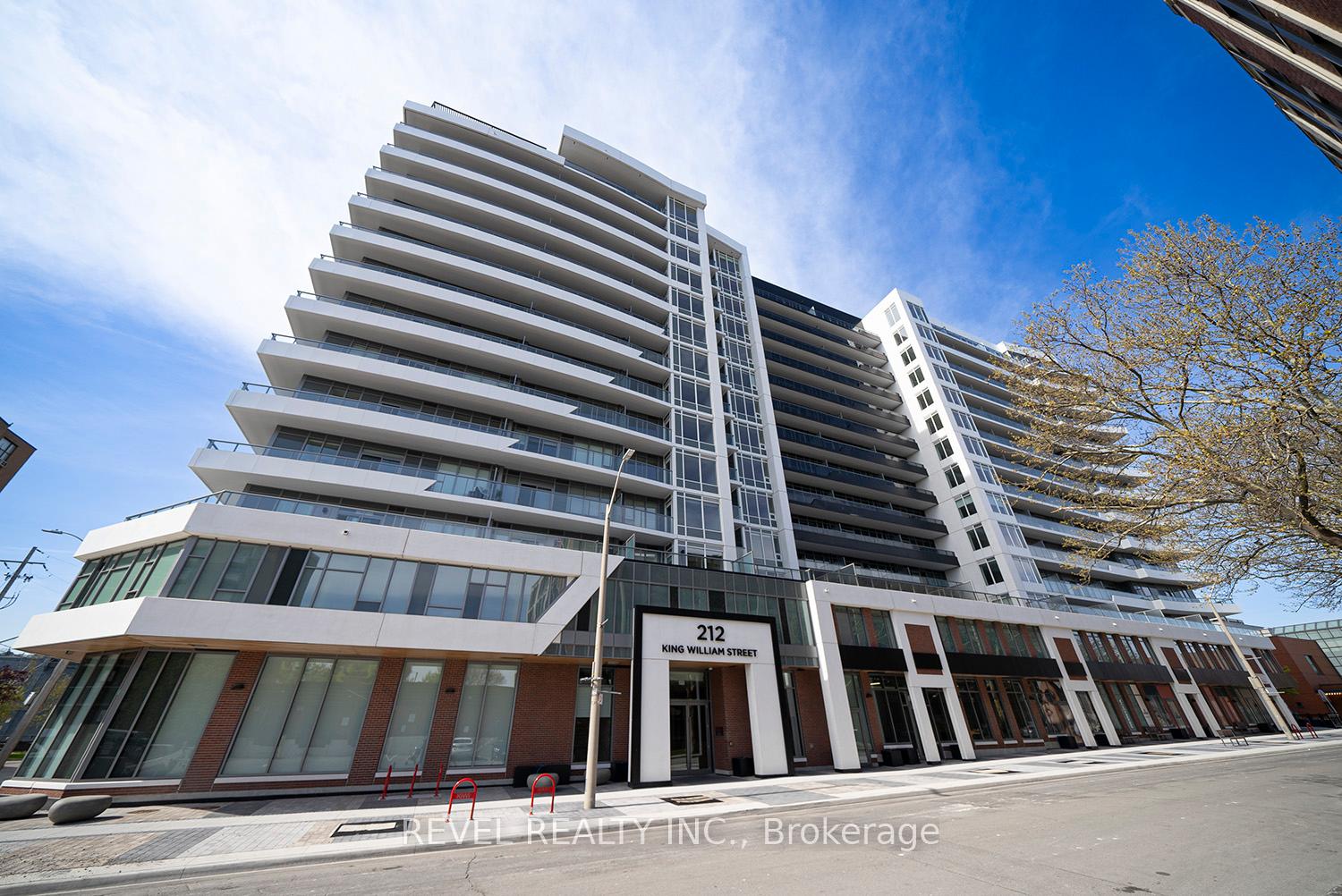 Front of Unit 823, 212 King William Street