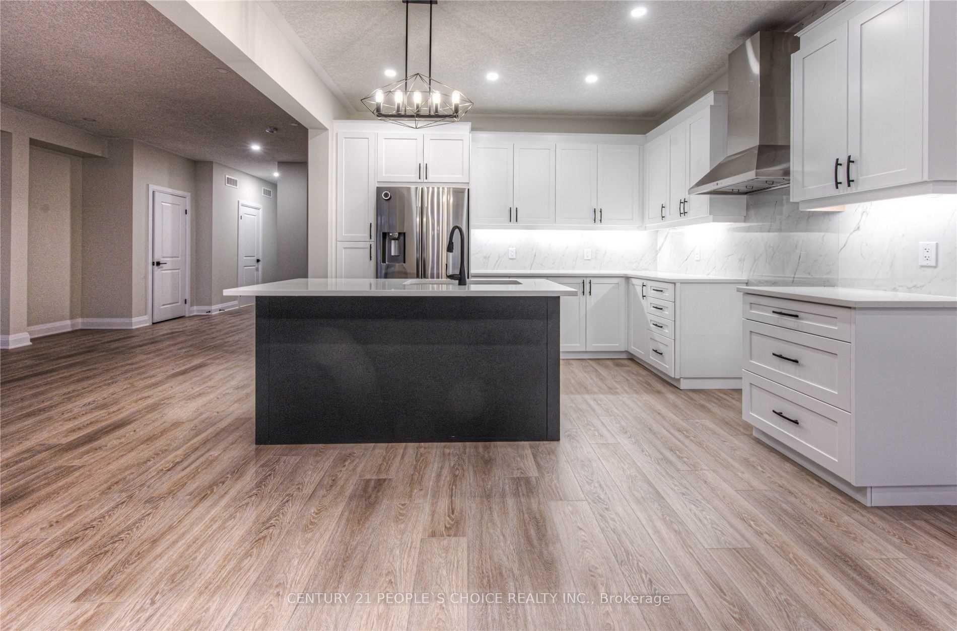 Photo 10 of 285 Raspberry Place, Waterloo, Clair Hills — HOMEH
