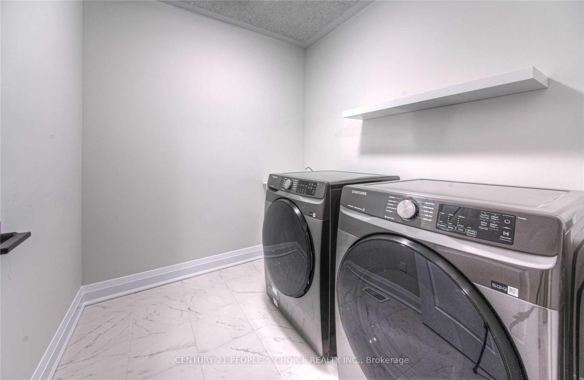 Photo 13 of 285 Raspberry Place, Waterloo, Clair Hills — HOMEH
