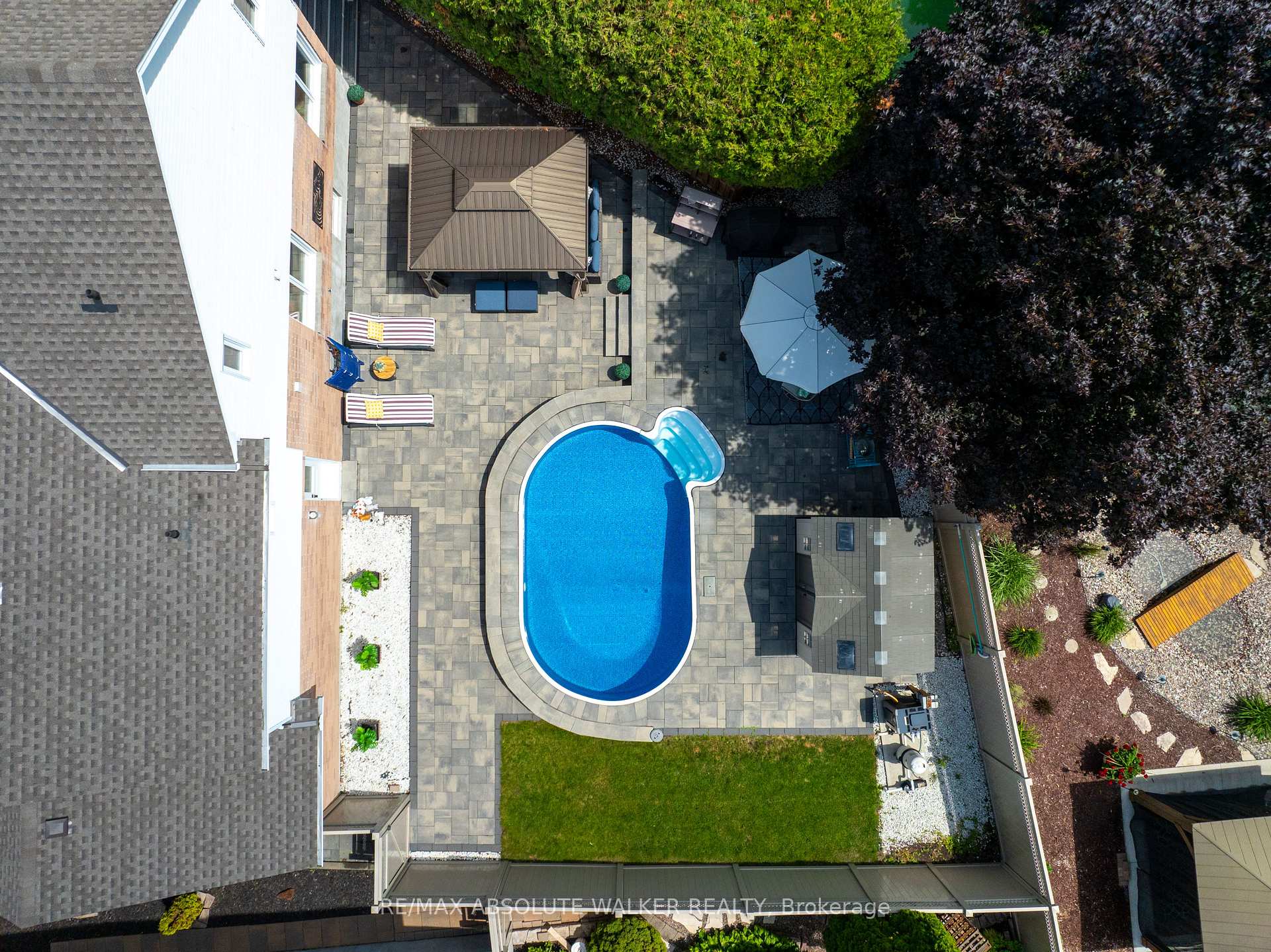 Photo 2 of 1368 Norview Crescent, Ottawa, Fallingbrook/Ridgemount — HOMEH