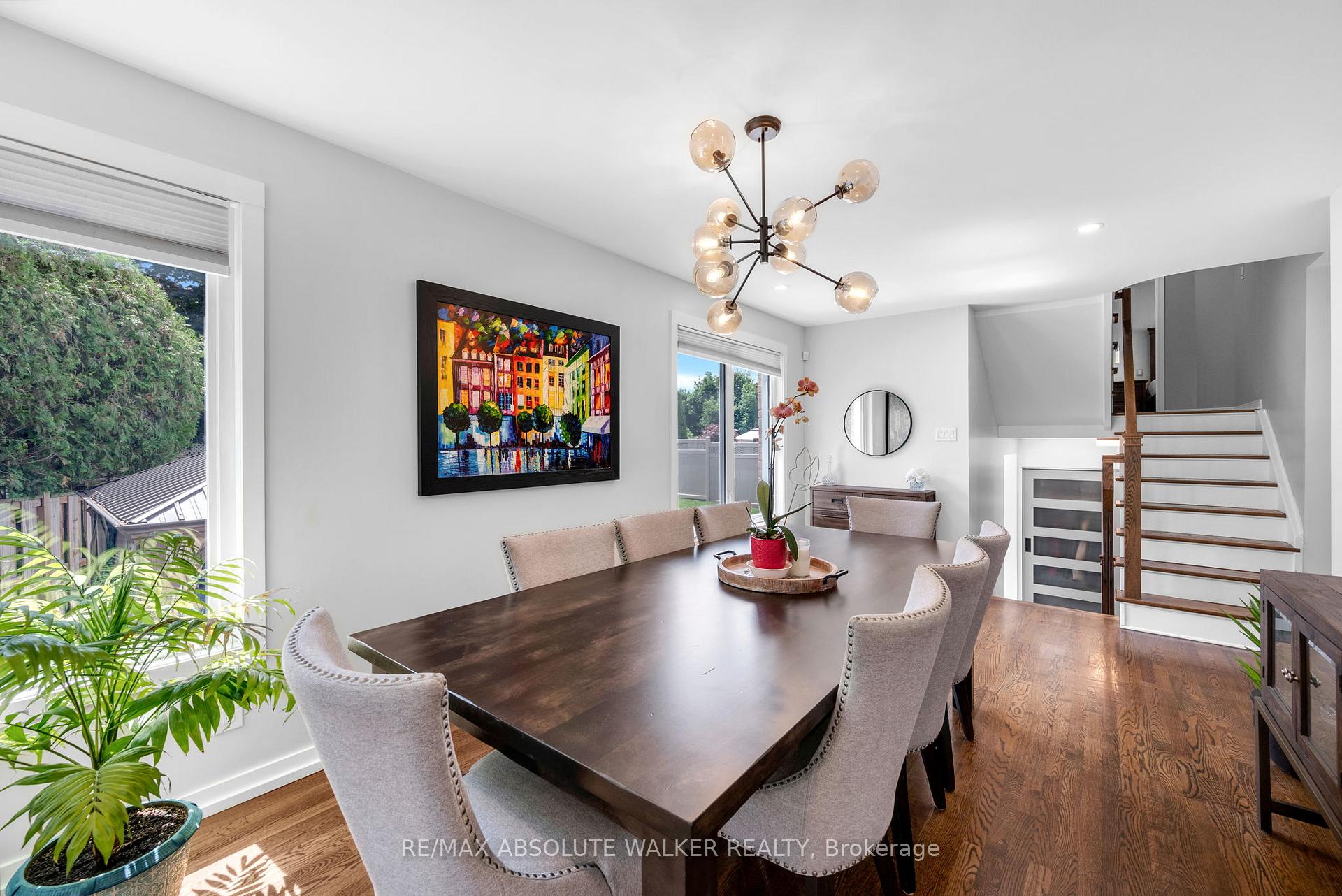 Photo 4 of 1368 Norview Crescent, Ottawa, Fallingbrook/Ridgemount — HOMEH