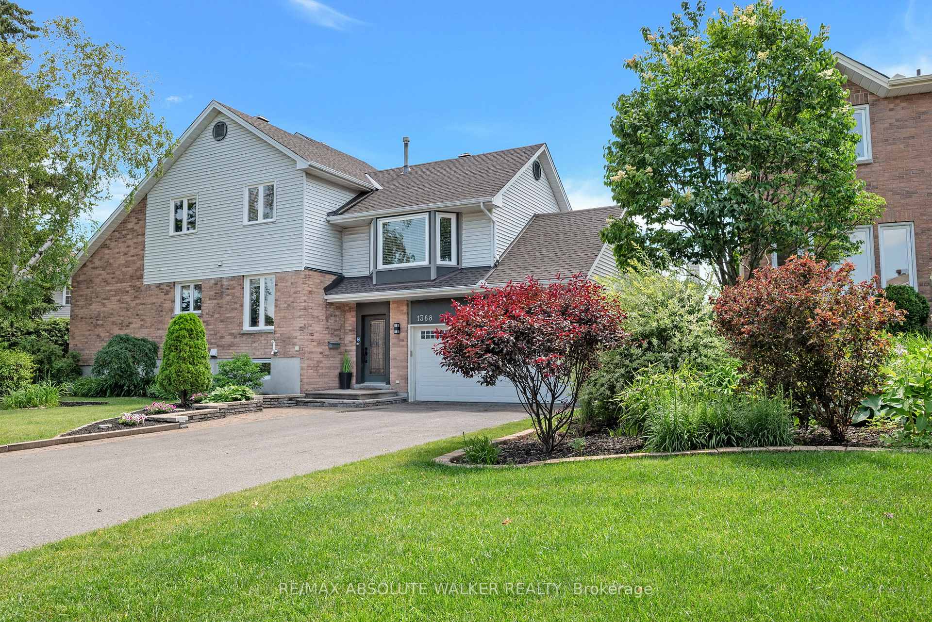 Photo 7 of 1368 Norview Crescent, Ottawa, Fallingbrook/Ridgemount — HOMEH