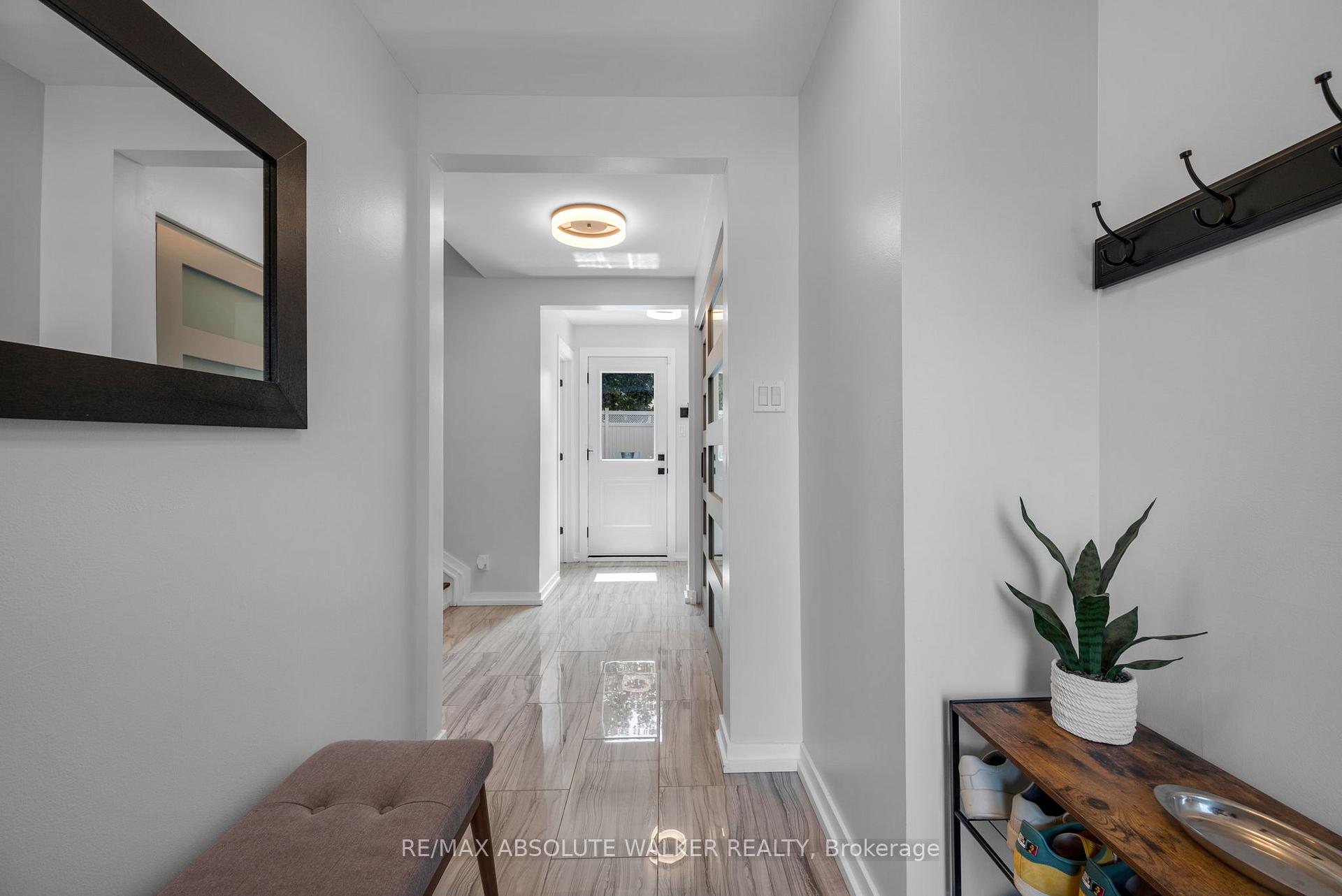 Photo 9 of 1368 Norview Crescent, Ottawa, Fallingbrook/Ridgemount — HOMEH