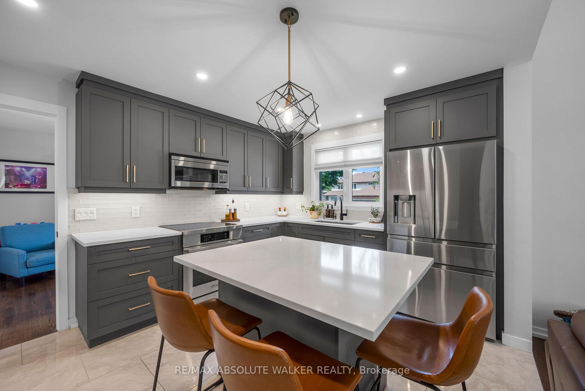 Photo 22 of 1368 Norview Crescent, Ottawa, Fallingbrook/Ridgemount — HOMEH