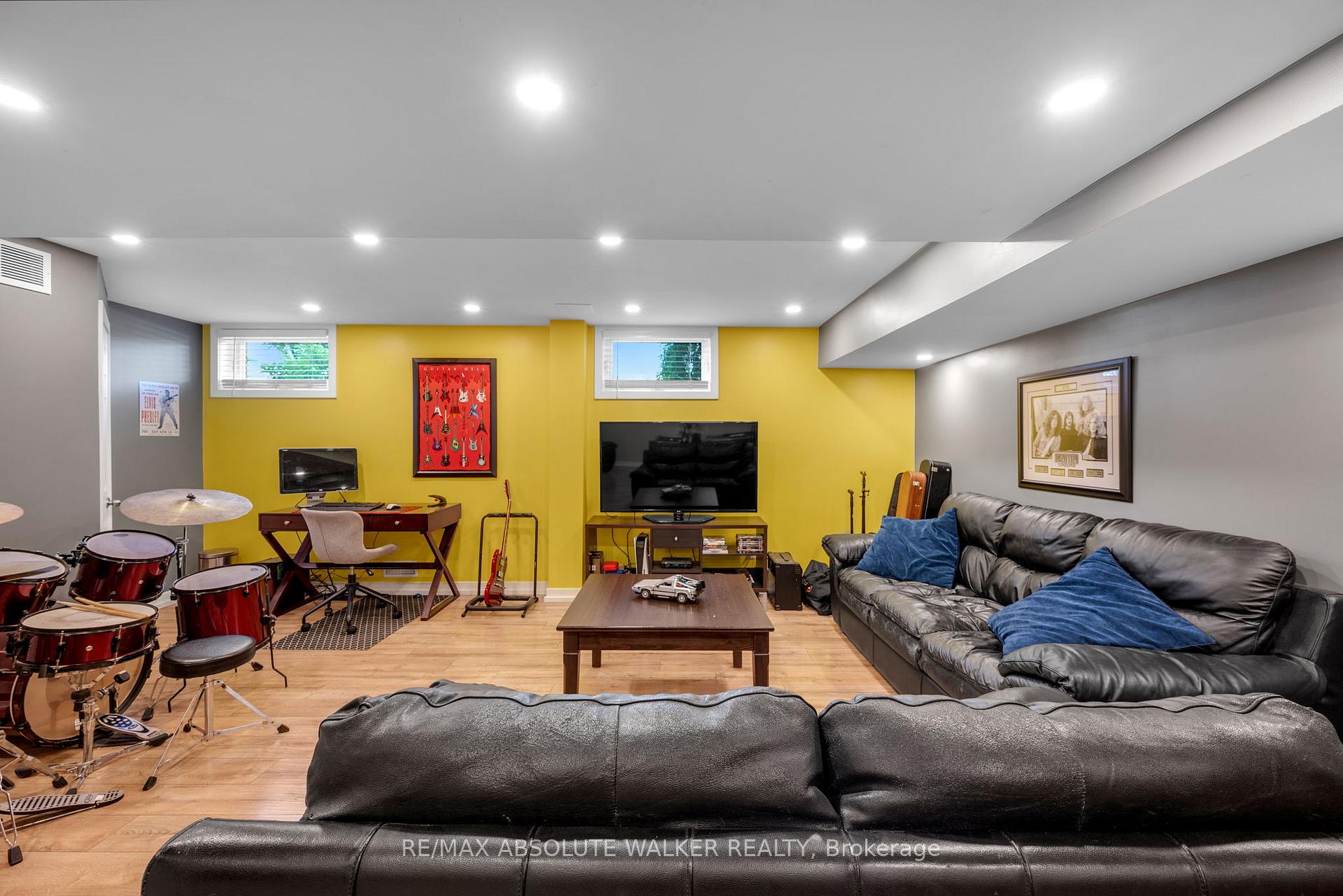 Photo 38 of 1368 Norview Crescent, Ottawa, Fallingbrook/Ridgemount — HOMEH