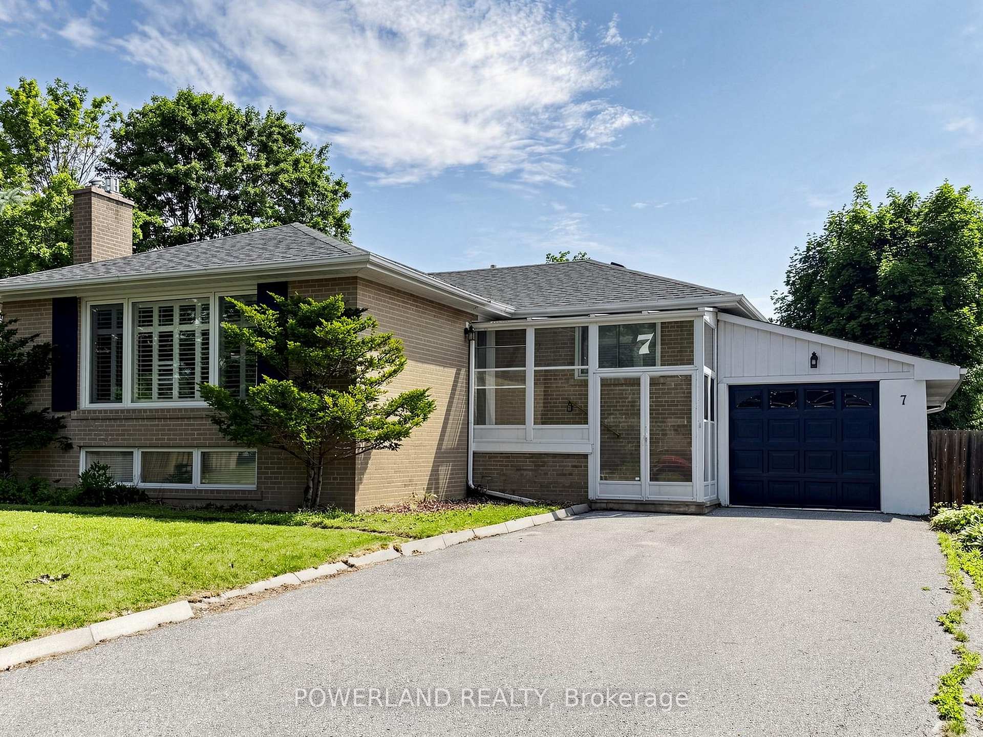 Photo 2 of 7 Laurentide Avenue, Aurora, Aurora Heights — HOMEH