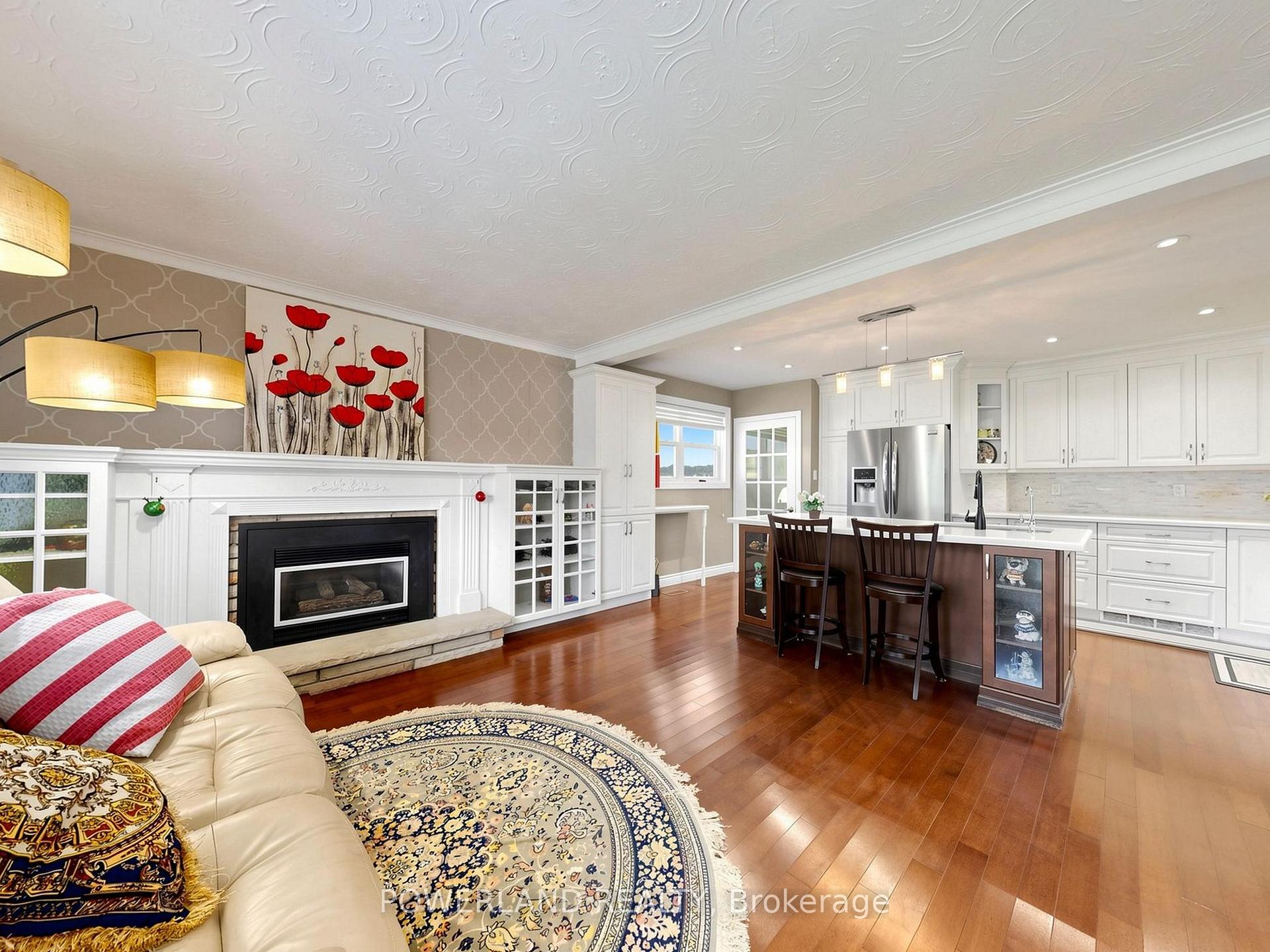 Photo 11 of 7 Laurentide Avenue, Aurora, Aurora Heights — HOMEH