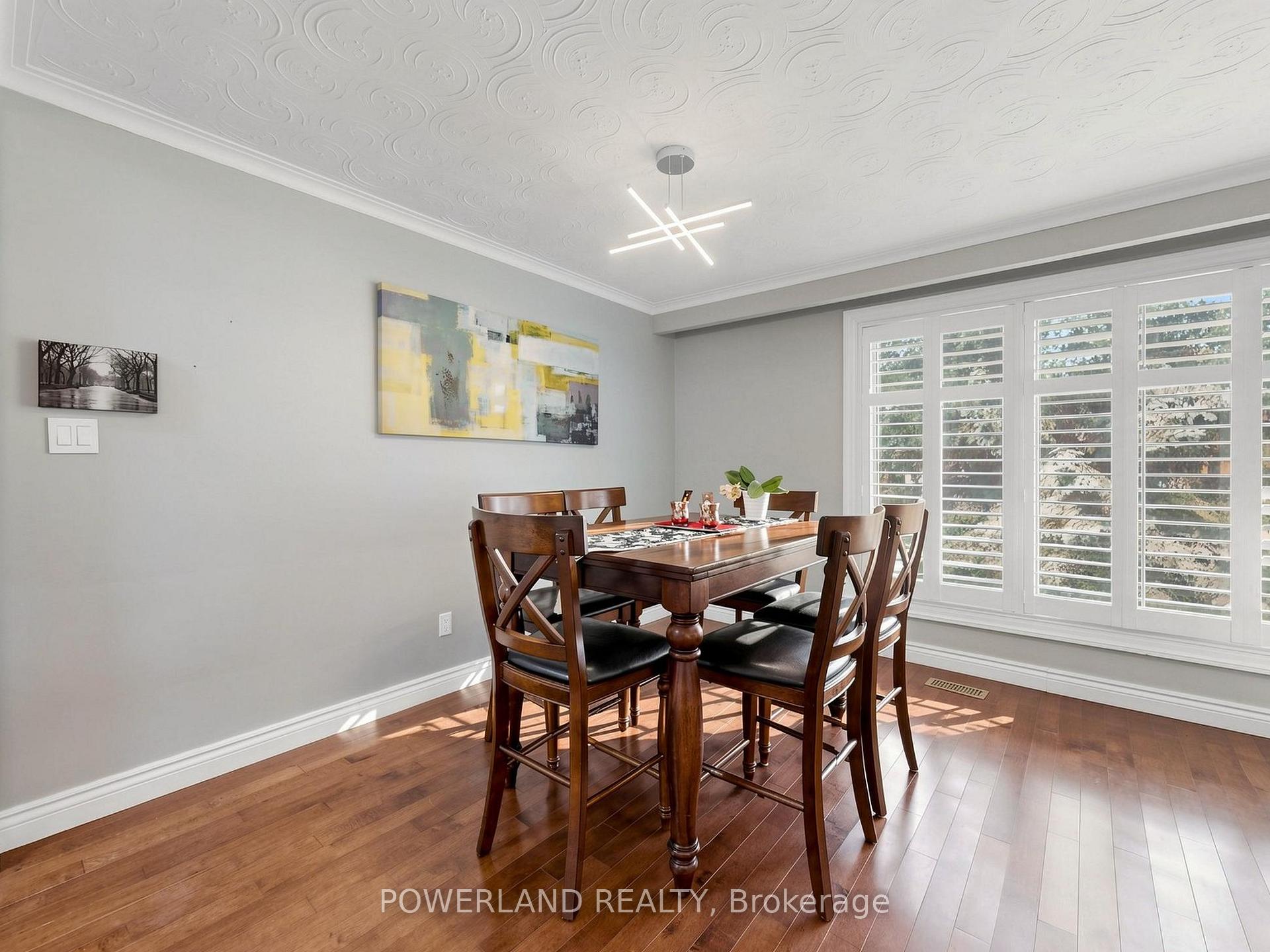 Photo 19 of 7 Laurentide Avenue, Aurora, Aurora Heights — HOMEH