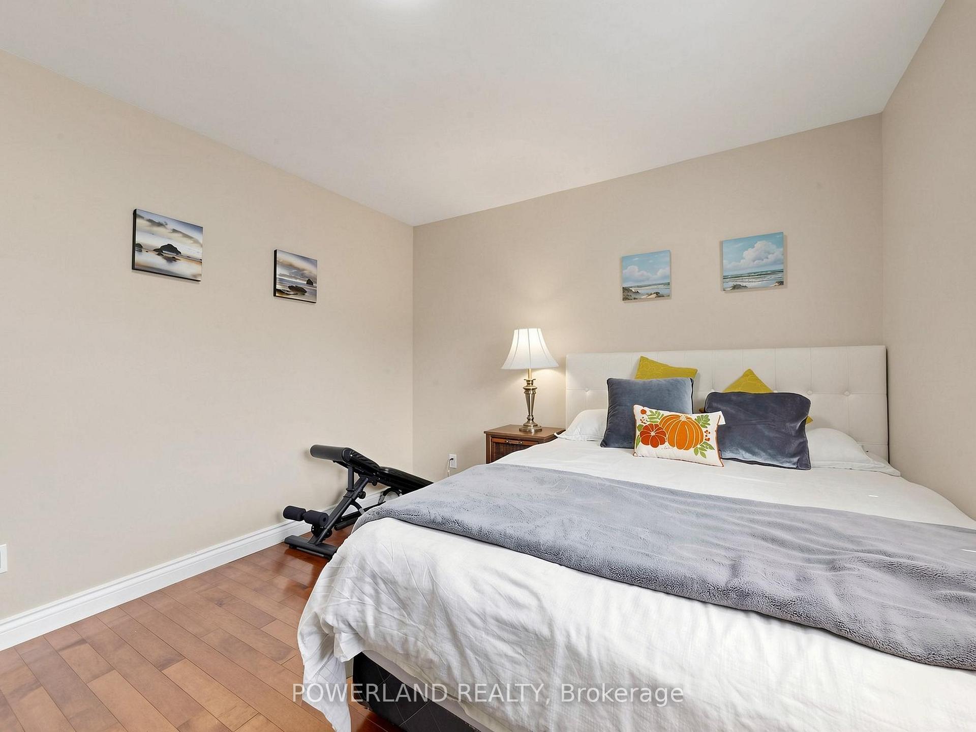 Photo 27 of 7 Laurentide Avenue, Aurora, Aurora Heights — HOMEH