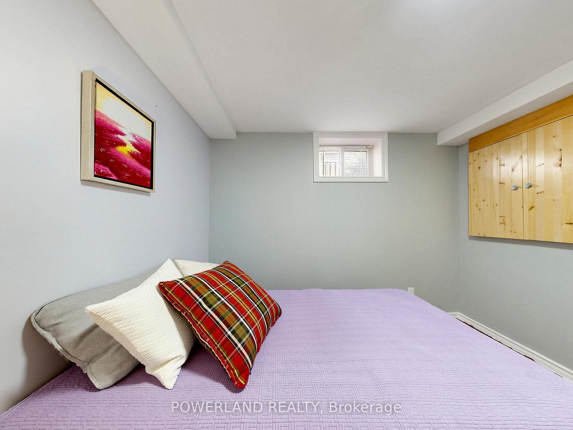 Photo 38 of 7 Laurentide Avenue, Aurora, Aurora Heights — HOMEH