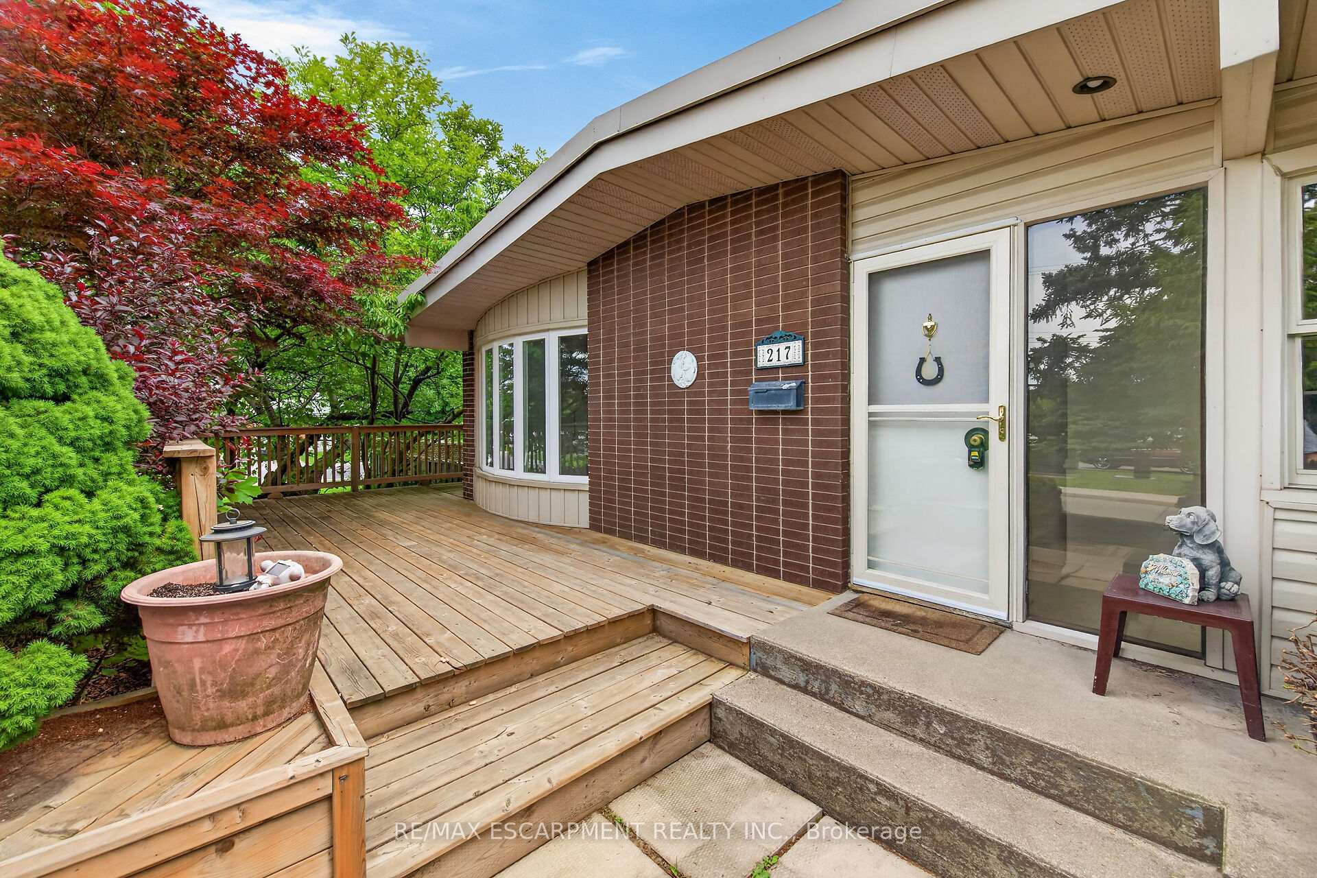 Photo 4 of 217 West 15th Street, Hamilton, Buchanan — HOMEH
