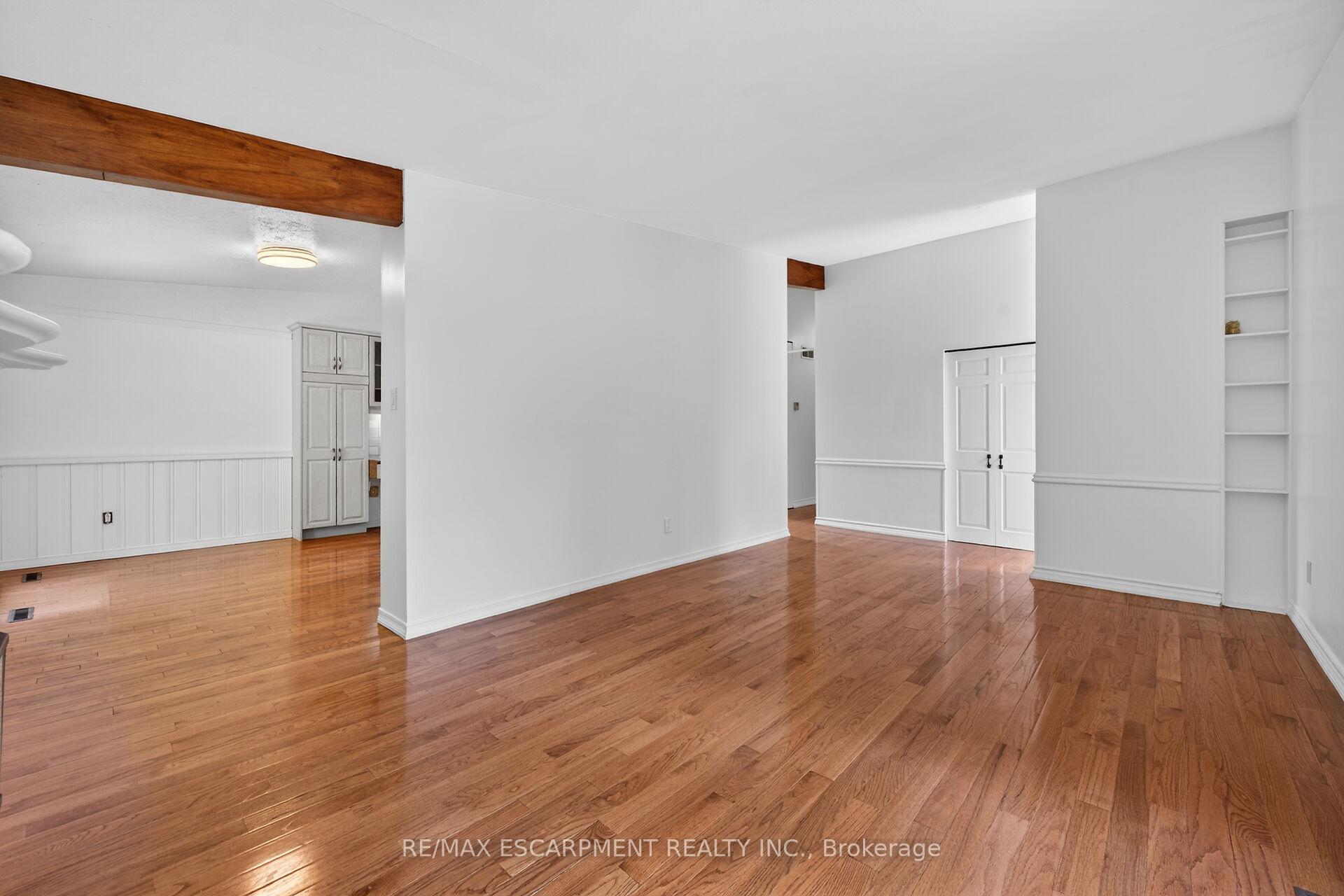 Photo 12 of 217 West 15th Street, Hamilton, Buchanan — HOMEH