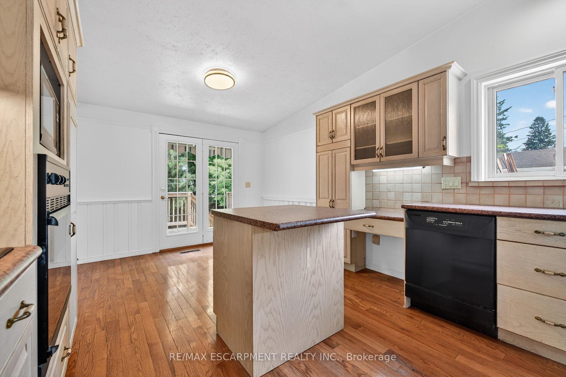Photo 17 of 217 West 15th Street, Hamilton, Buchanan — HOMEH