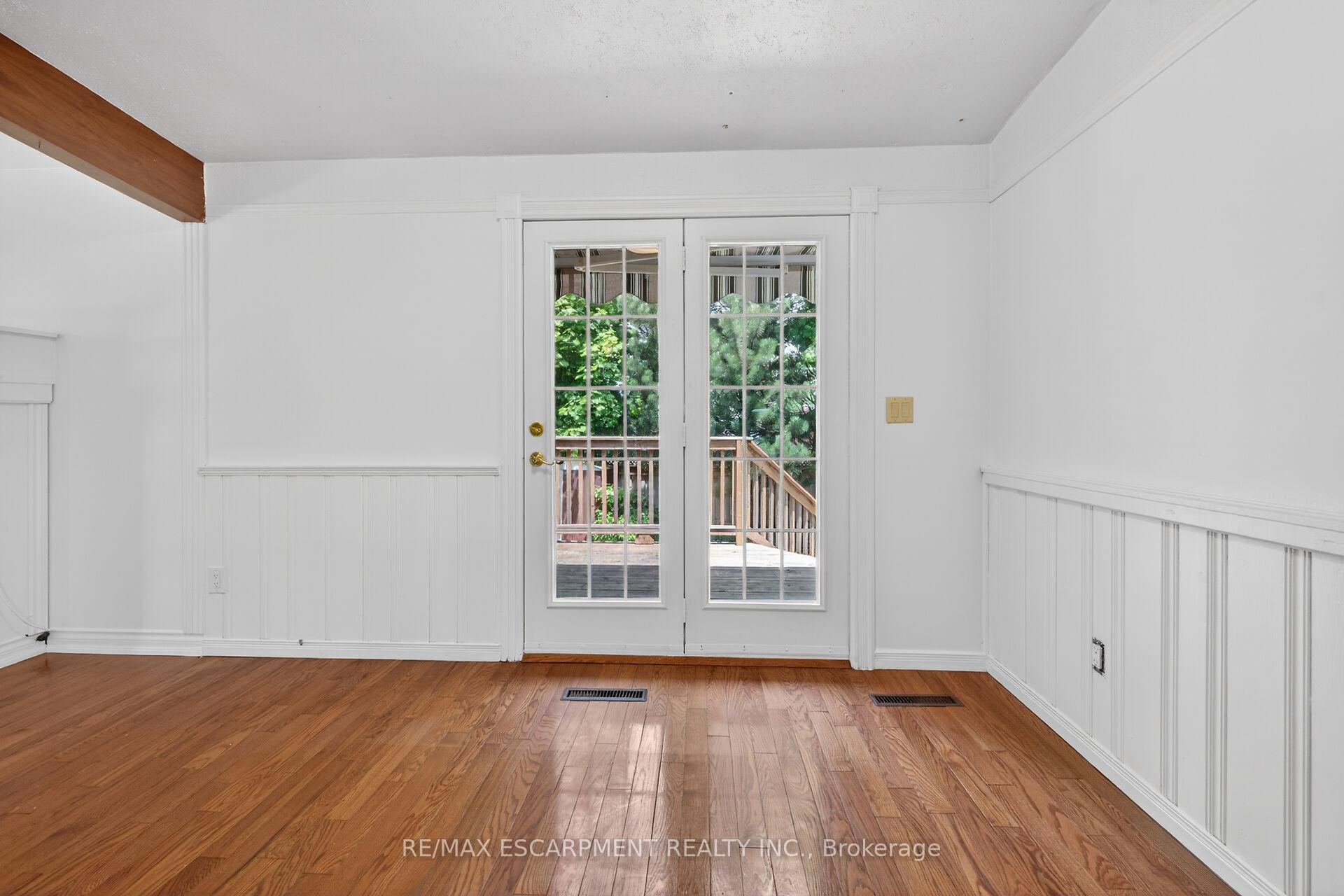 Photo 18 of 217 West 15th Street, Hamilton, Buchanan — HOMEH