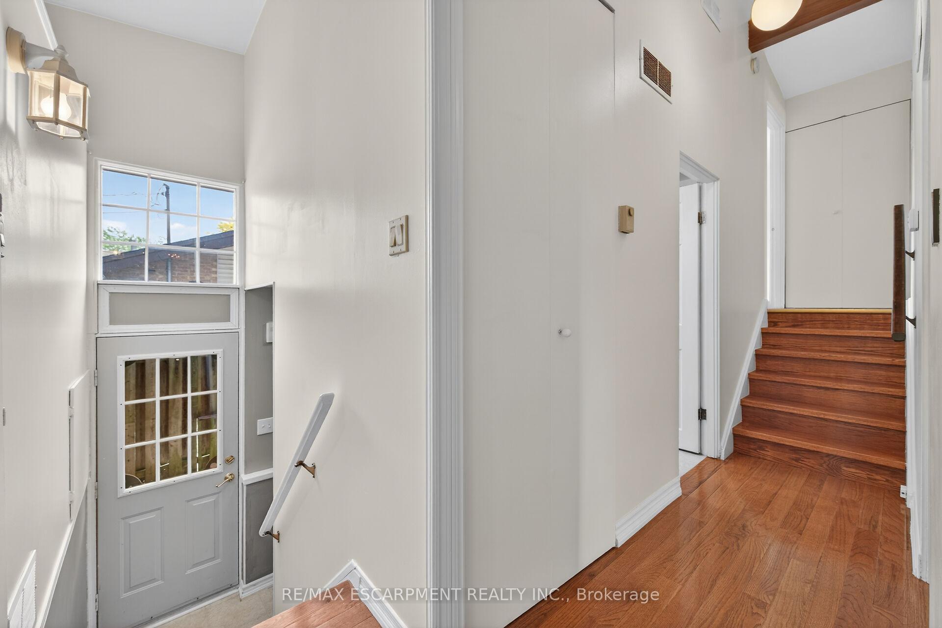 Photo 19 of 217 West 15th Street, Hamilton, Buchanan — HOMEH