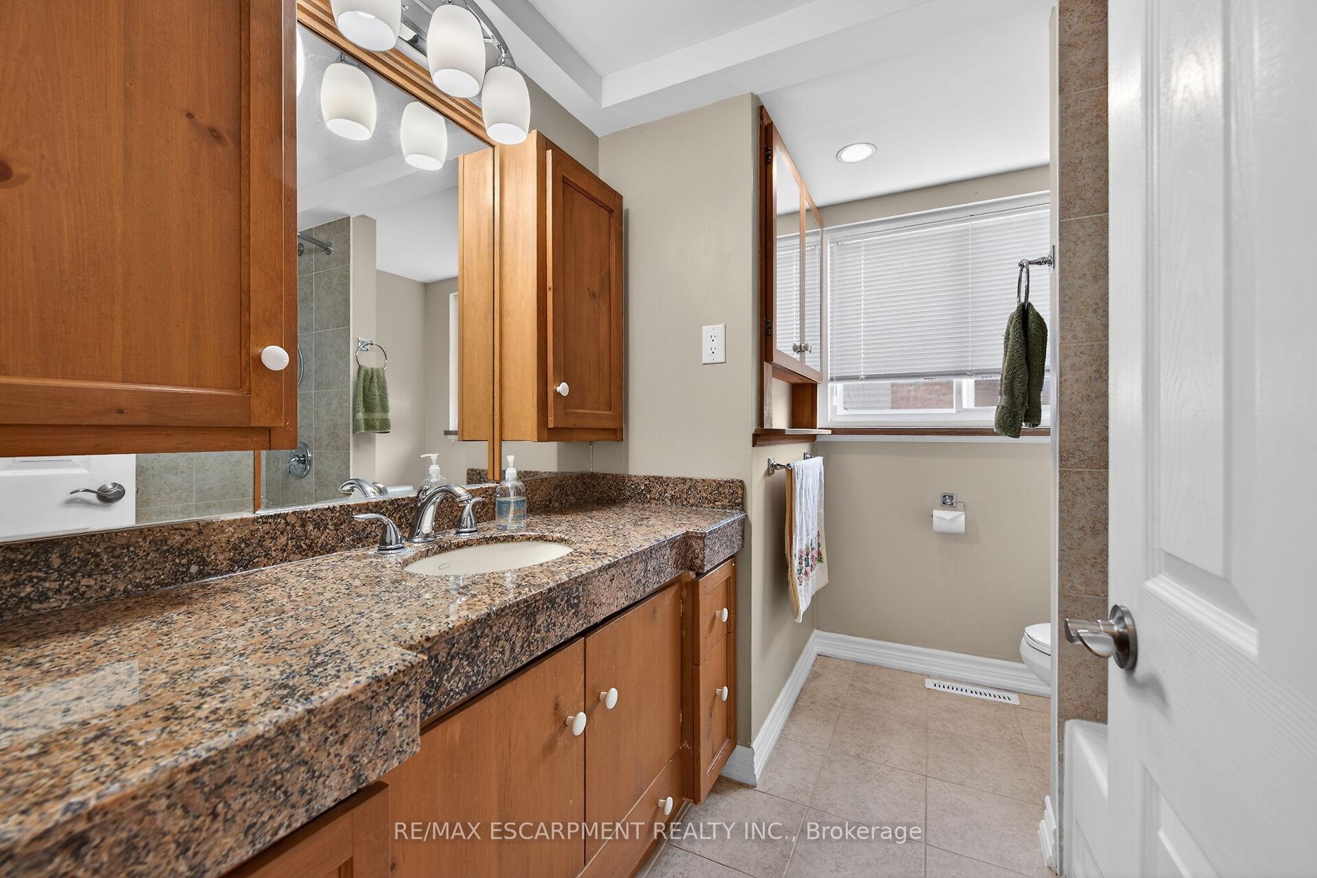 Photo 21 of 217 West 15th Street, Hamilton, Buchanan — HOMEH