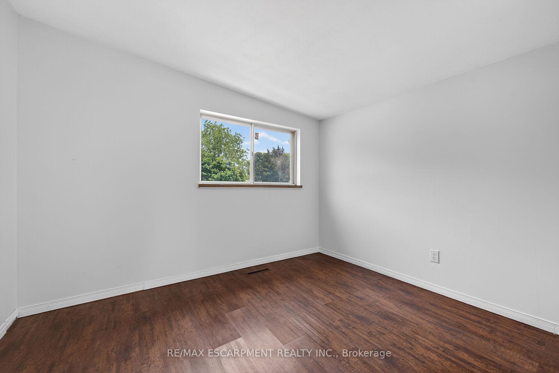 Photo 25 of 217 West 15th Street, Hamilton, Buchanan — HOMEH