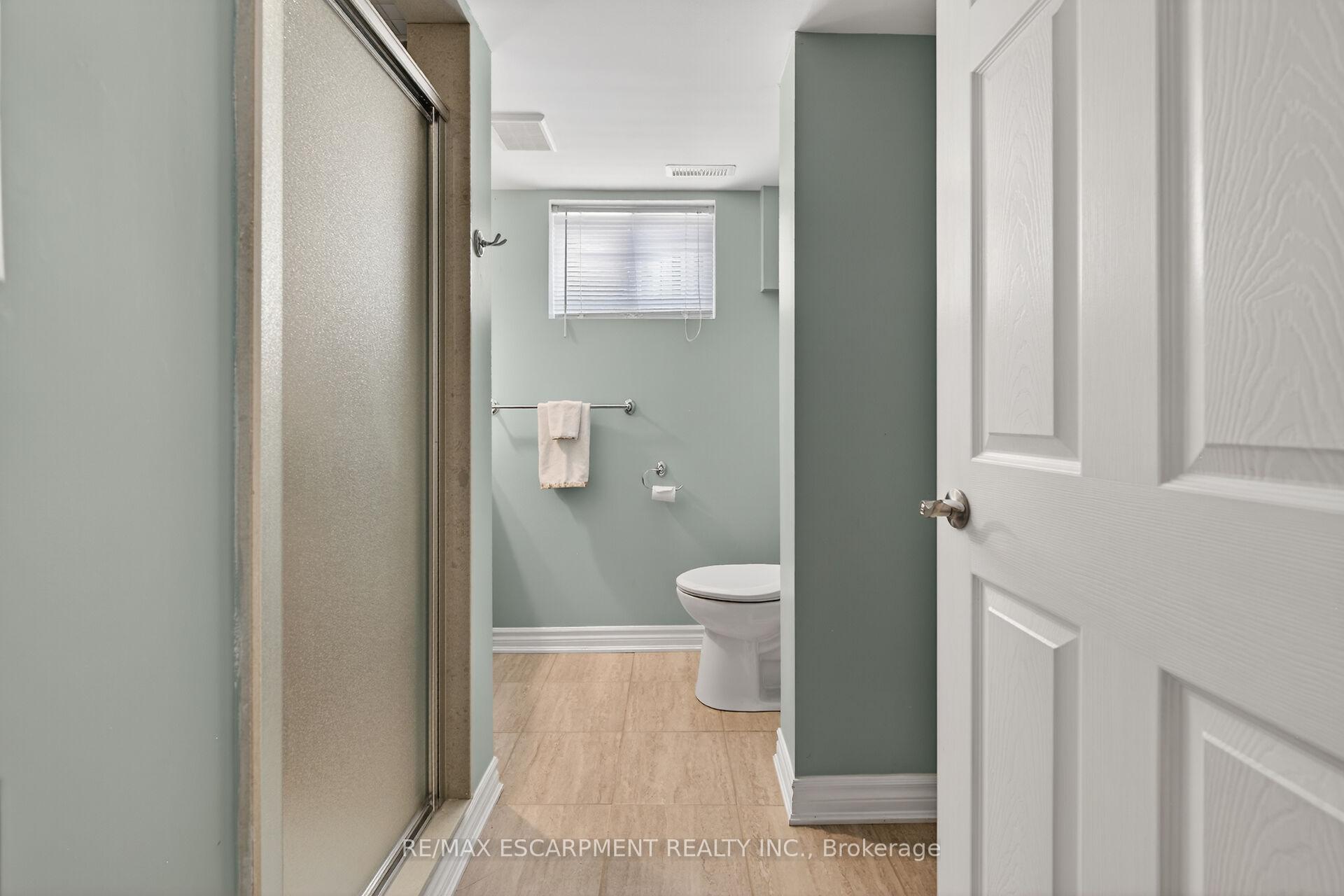 Photo 33 of 217 West 15th Street, Hamilton, Buchanan — HOMEH