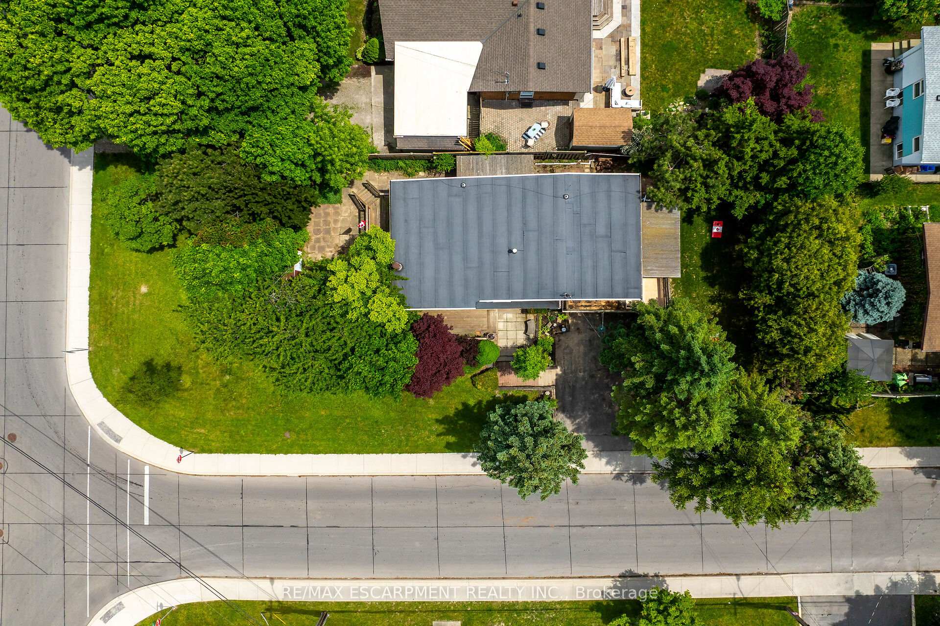 Photo 44 of 217 West 15th Street, Hamilton, Buchanan — HOMEH