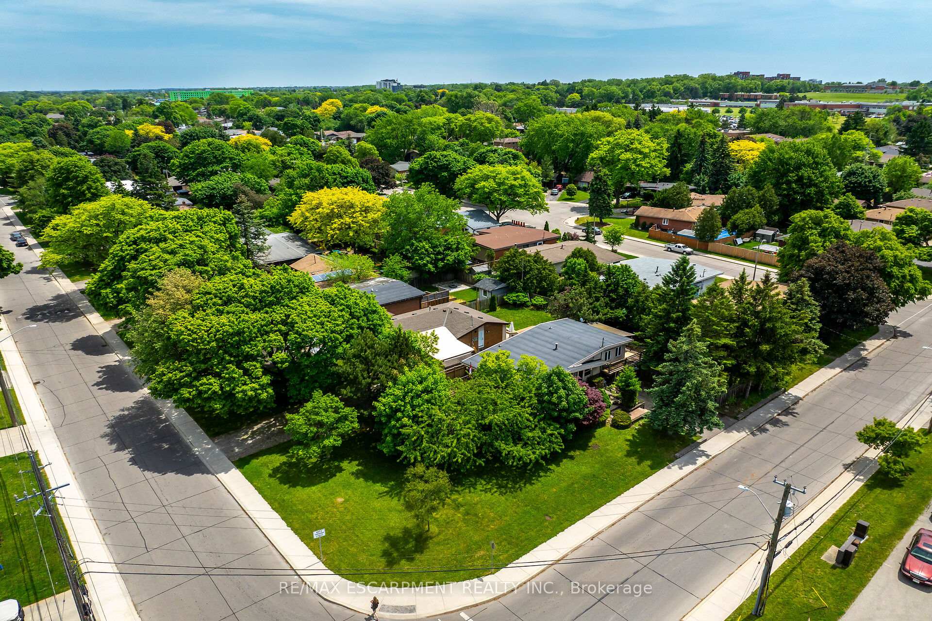 Photo 45 of 217 West 15th Street, Hamilton, Buchanan — HOMEH