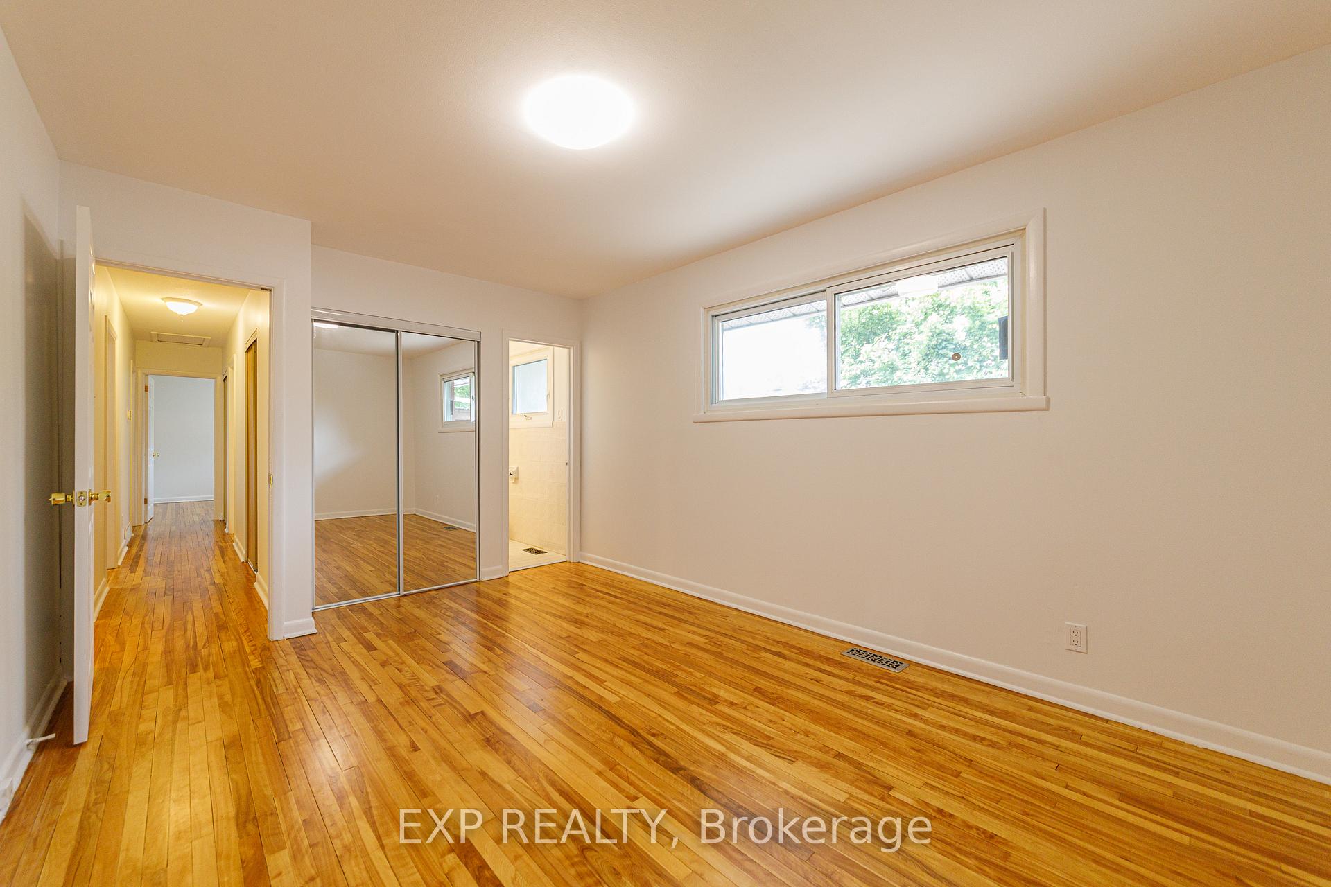 Photo 13 of 2097 Kingsley Road, Ottawa, Parkway Park — HOMEH
