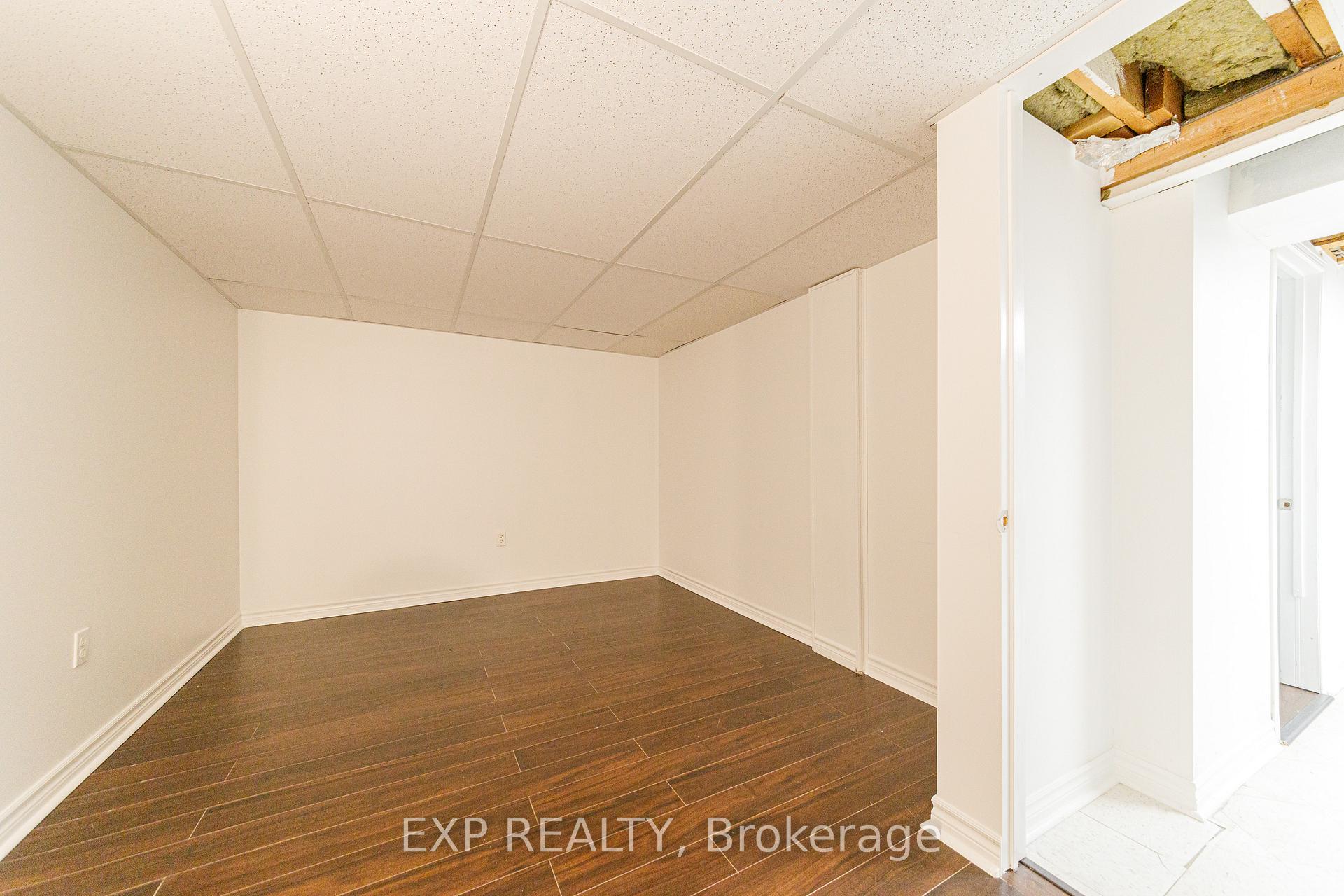 Photo 23 of 2097 Kingsley Road, Ottawa, Parkway Park — HOMEH