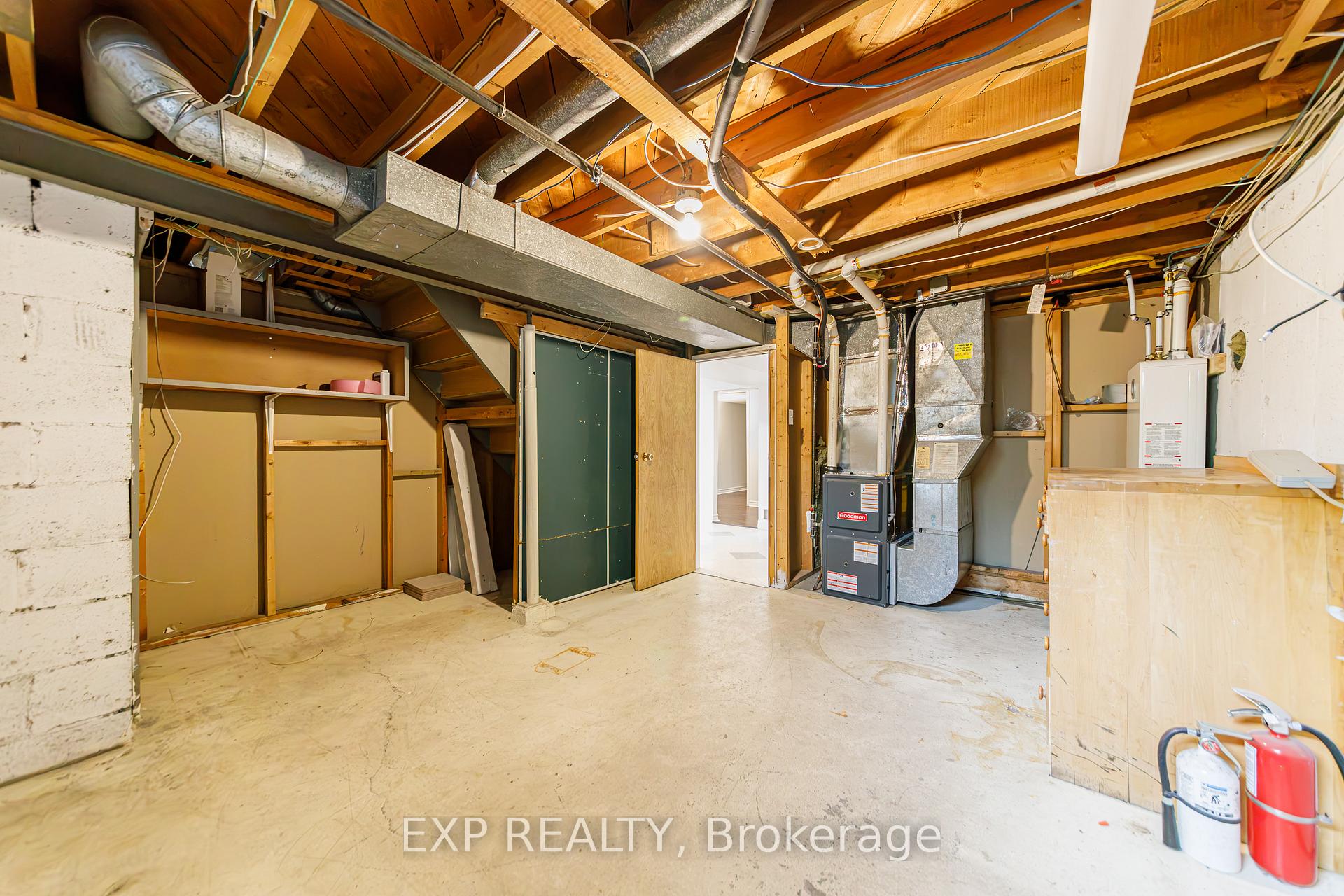Photo 26 of 2097 Kingsley Road, Ottawa, Parkway Park — HOMEH