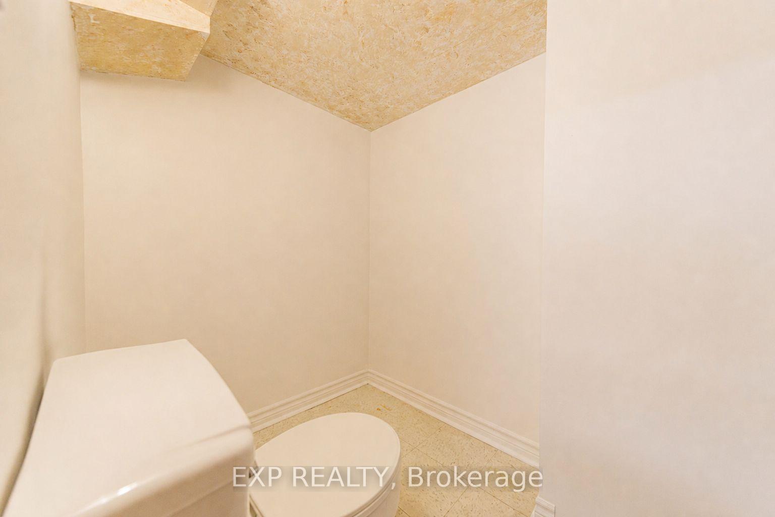 Photo 27 of 2097 Kingsley Road, Ottawa, Parkway Park — HOMEH