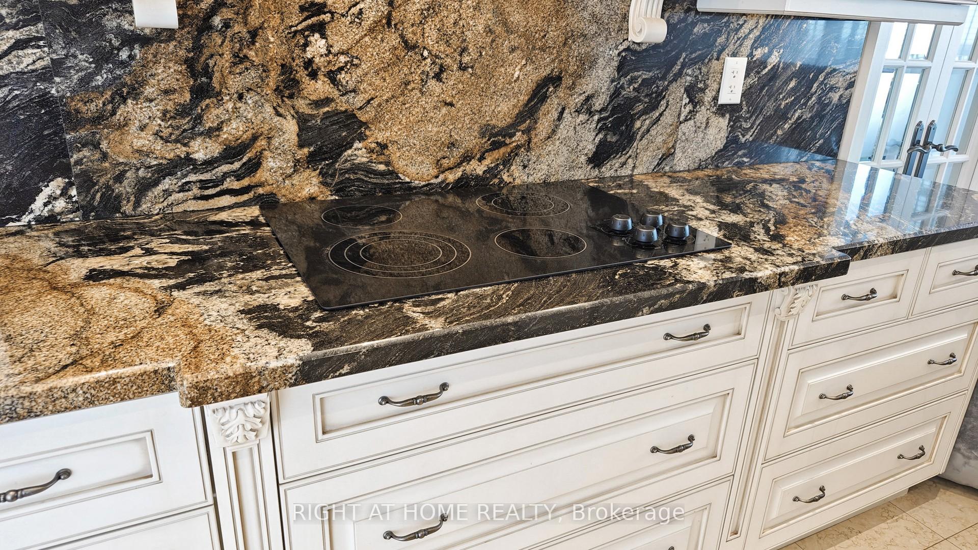 Photo 9 of Unit 2805, 100 Antibes Drive, North York, Westminster-Branson — HOMEH