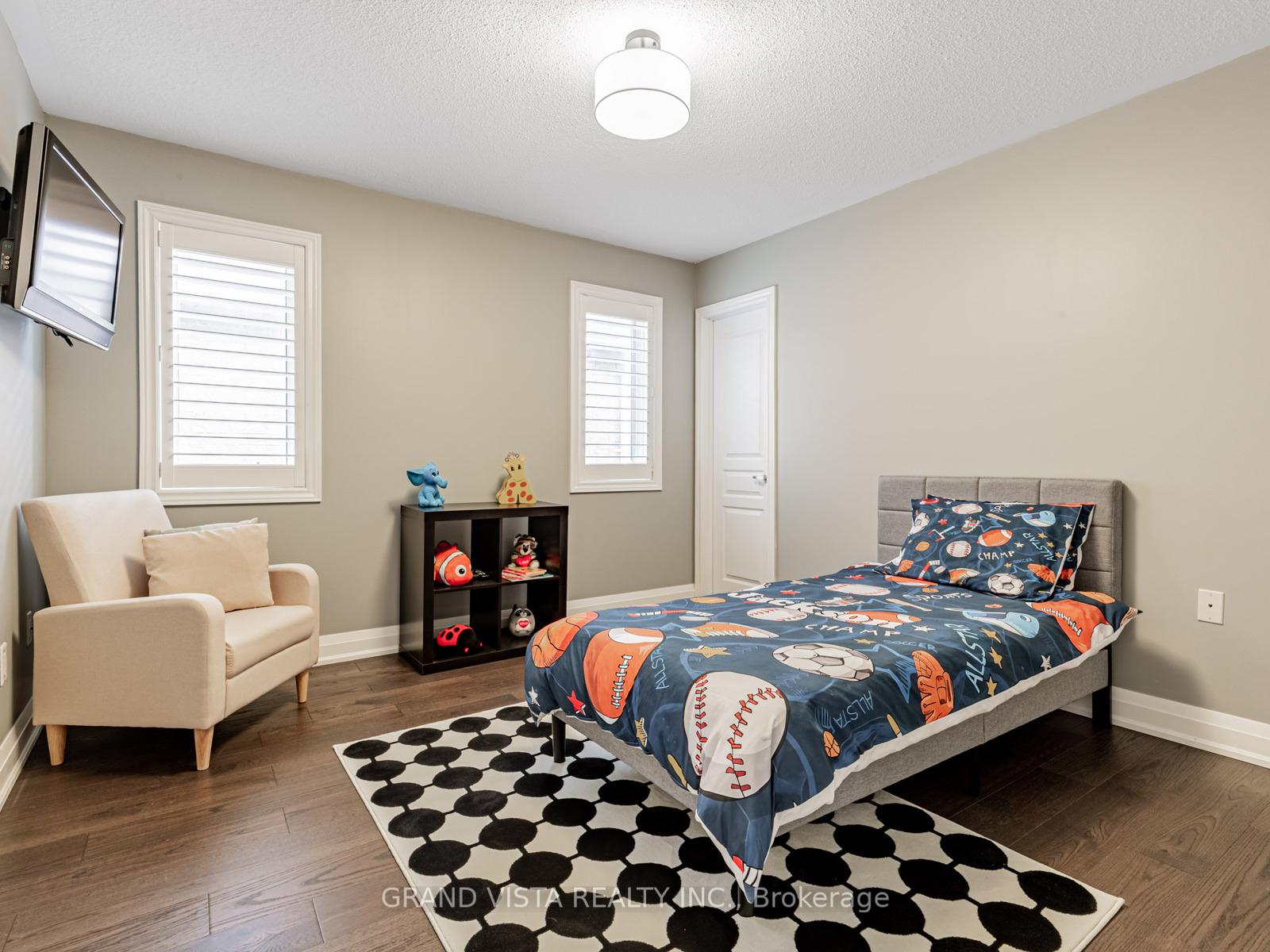 Photo 43 of 31 Routledge Drive, Richmond Hill, Oak Ridges — HOMEH