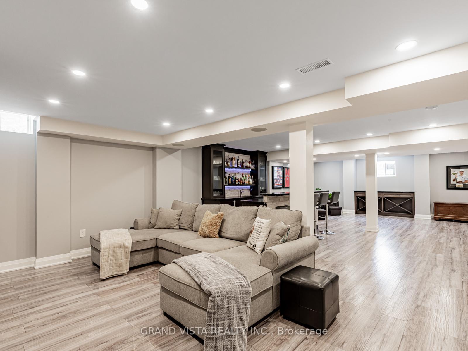 Photo 46 of 31 Routledge Drive, Richmond Hill, Oak Ridges — HOMEH
