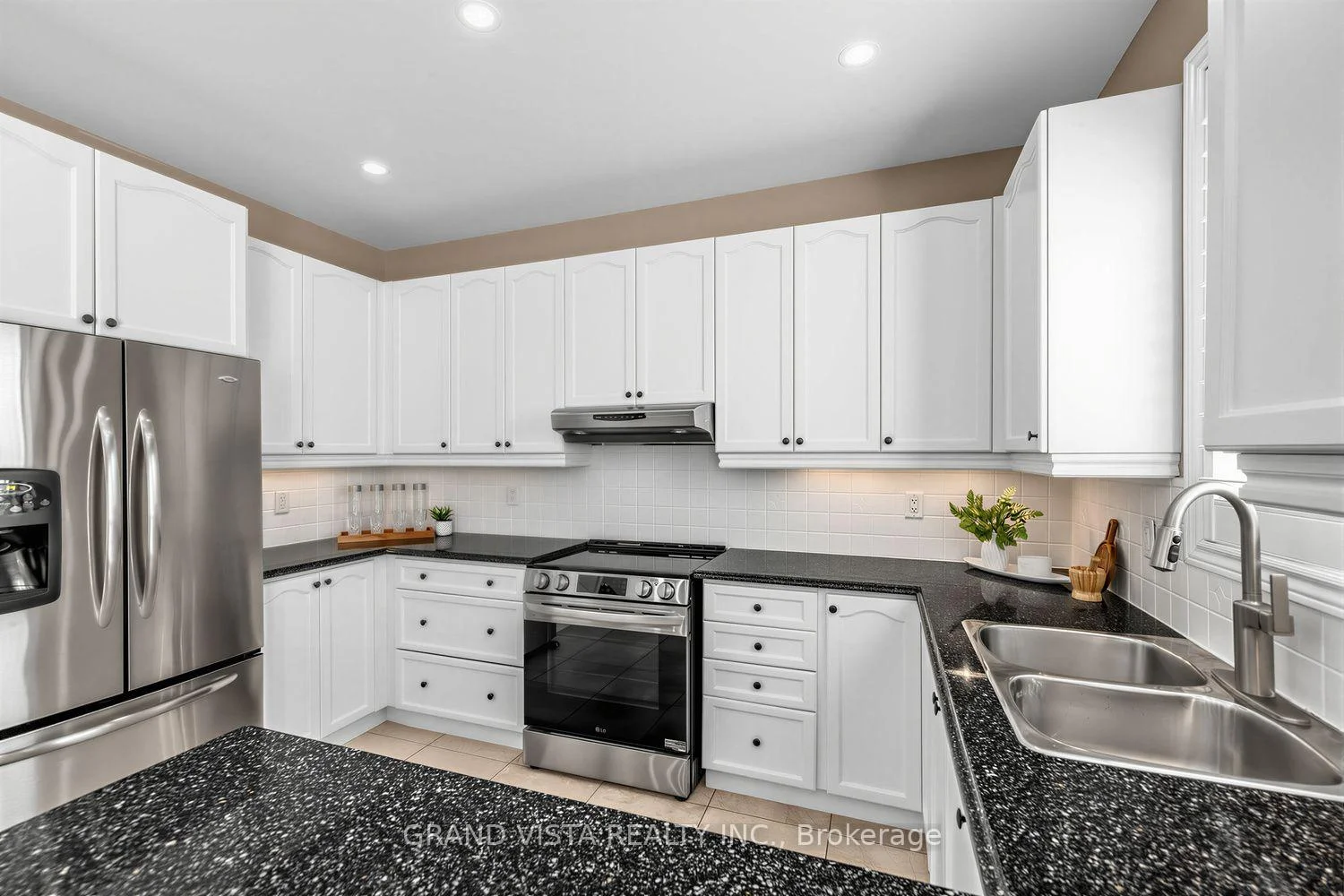 Photo 27 of 31 Routledge Drive, Richmond Hill, Oak Ridges — HOMEH